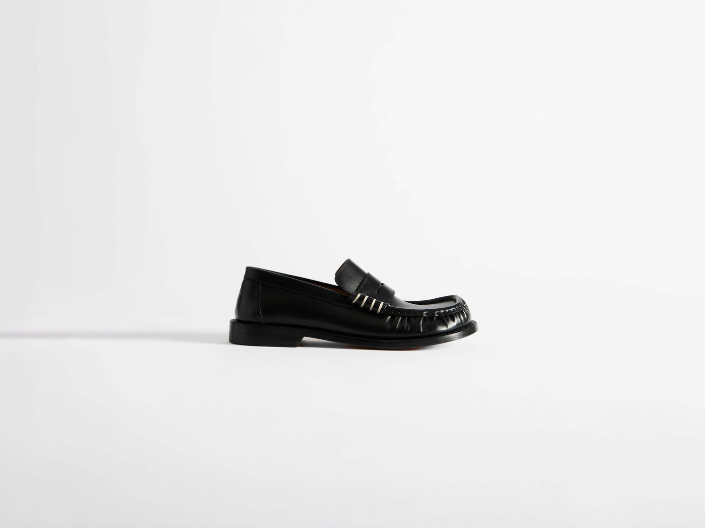 MENS LOAFER MOCCASINS IN BLACK