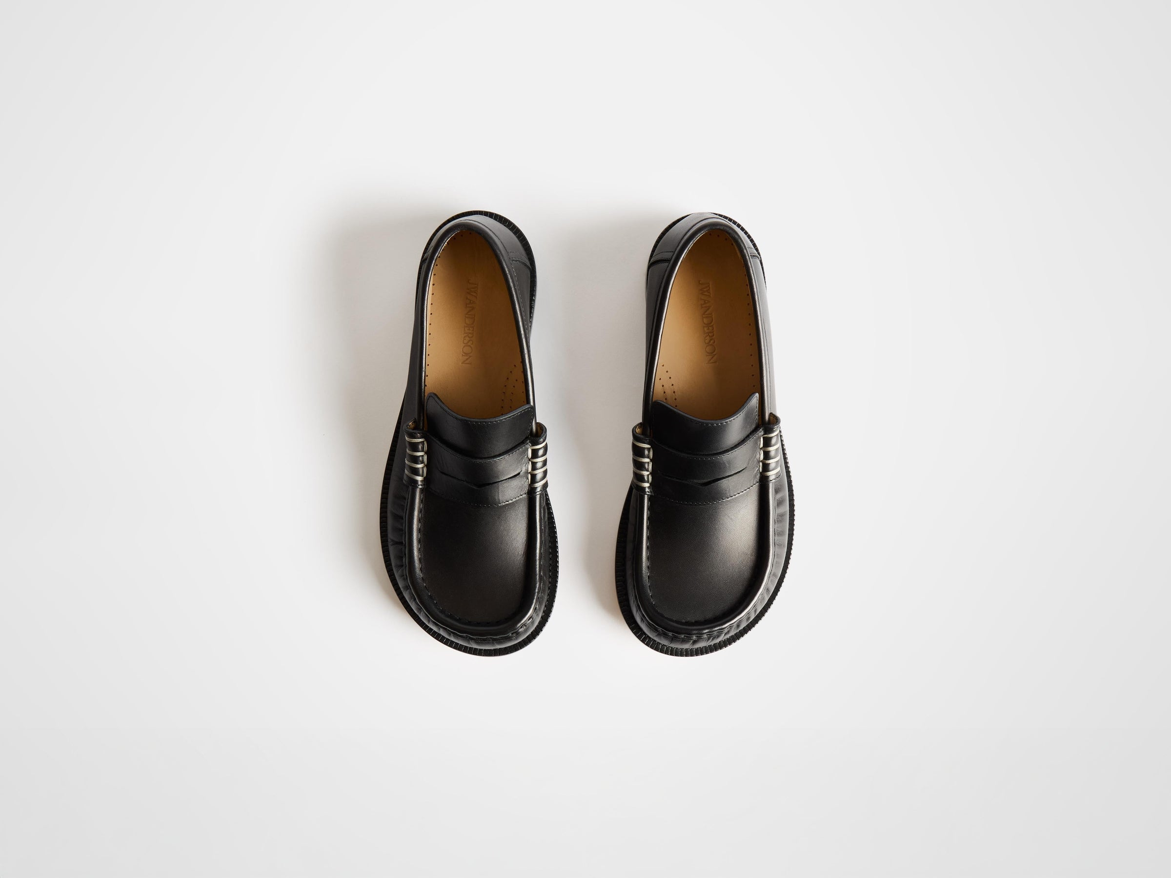 loafer moccasin m black Product Top Down 5
