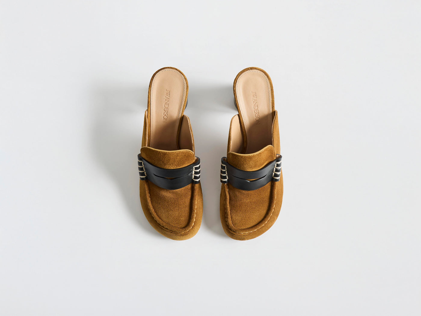 WOMENS LOAFER MULE SANDAL IN CARAMEL & BLACK