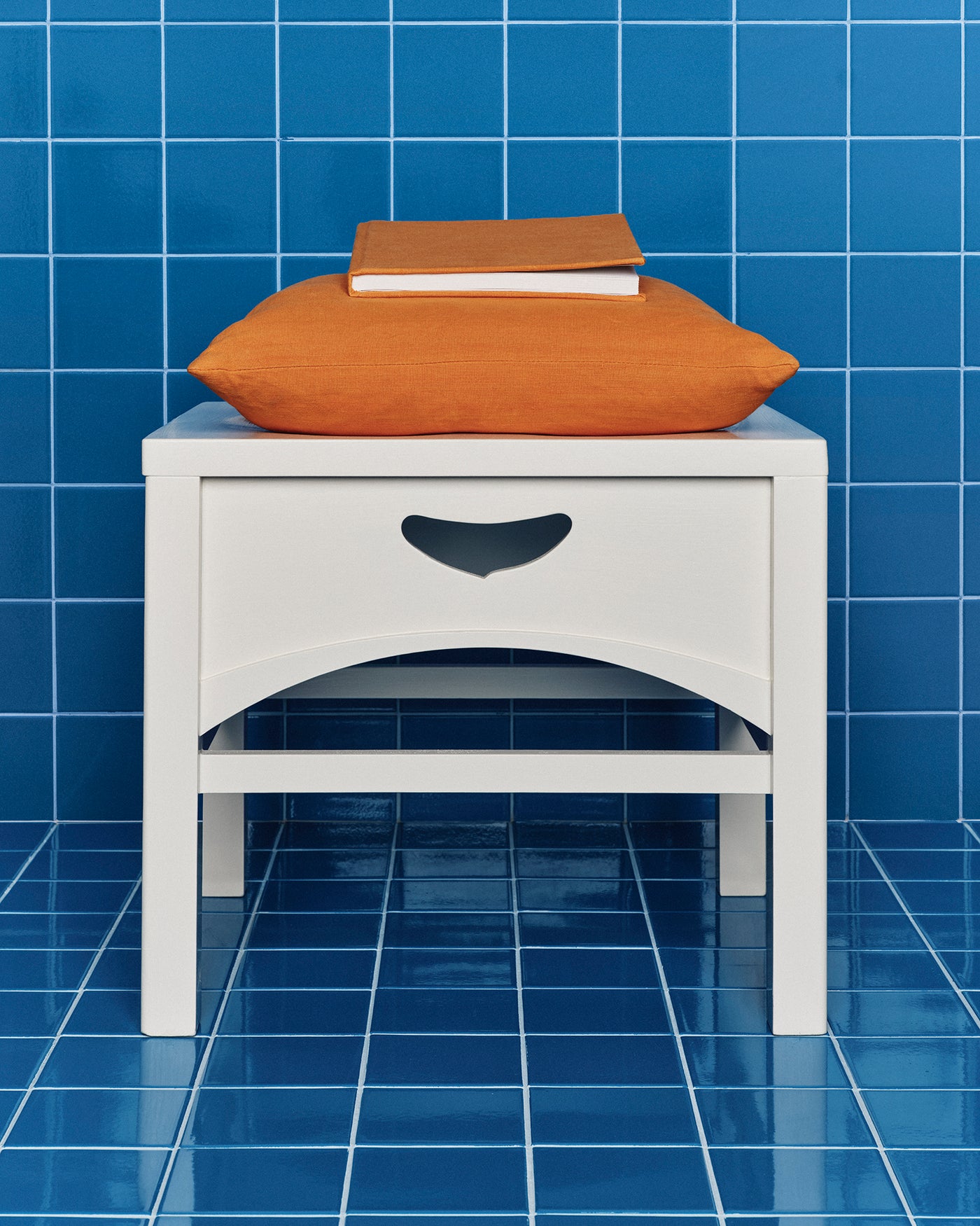MACKINTOSH STOOL IN WHITE