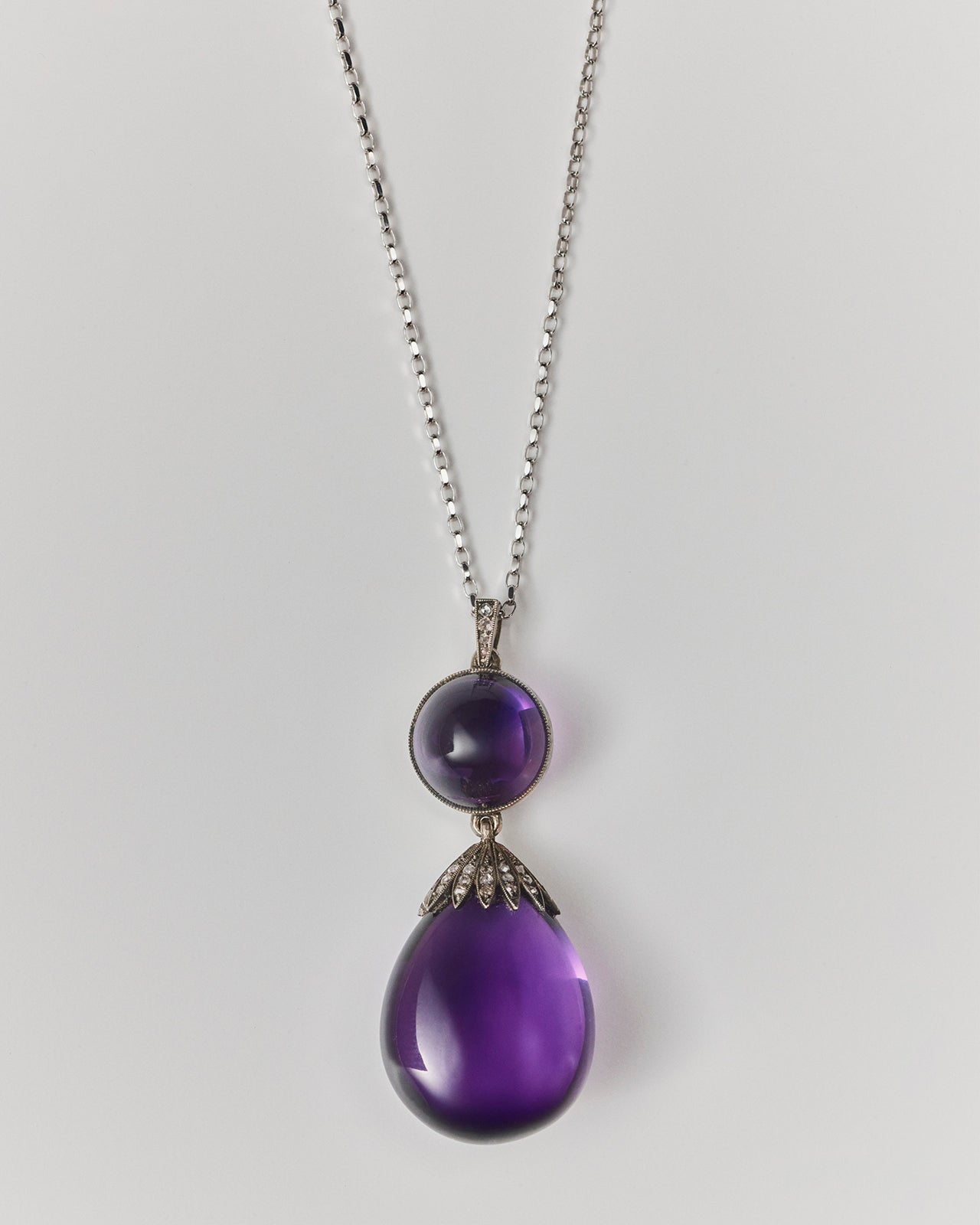 PENDANT BY FABERGE IN DIAMOND AND AMETHYST