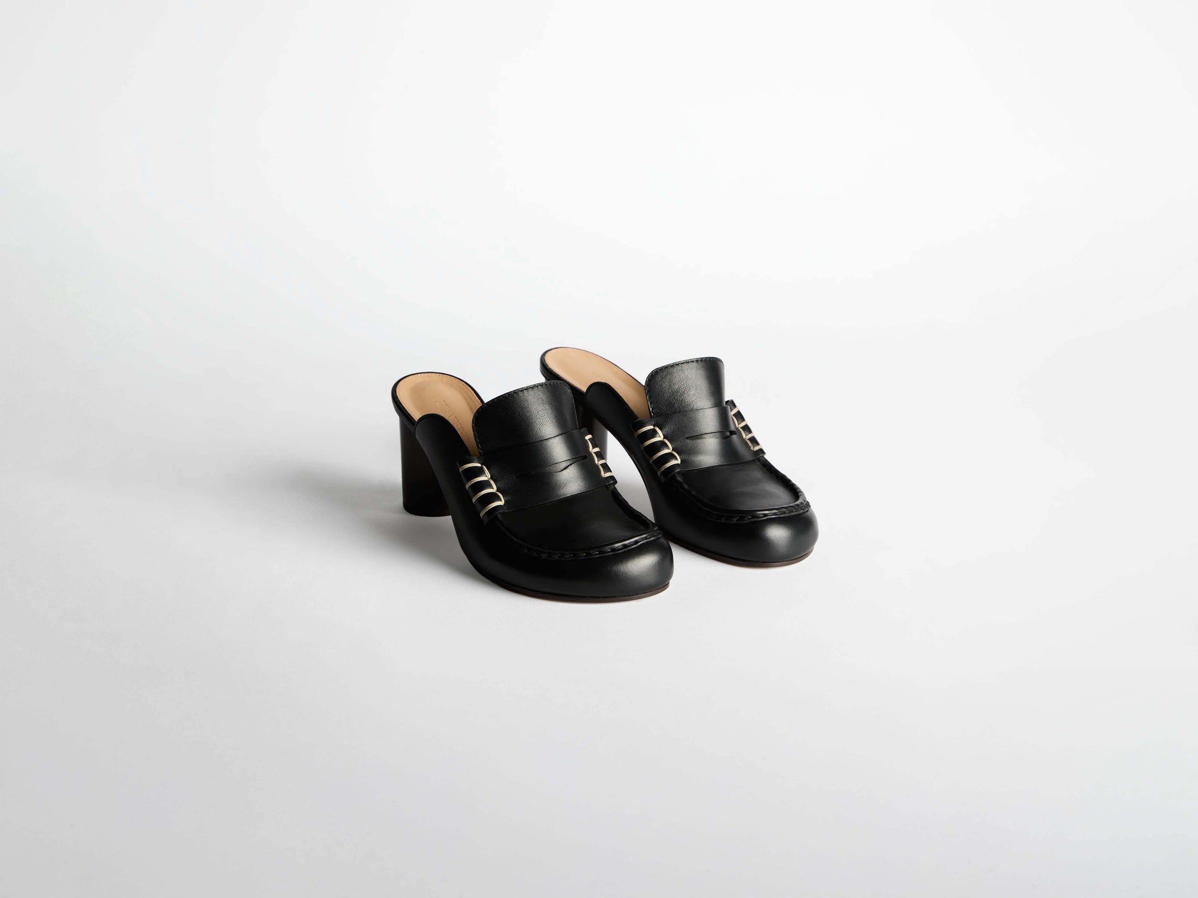 loafer close toe sandal black Product Angle 1