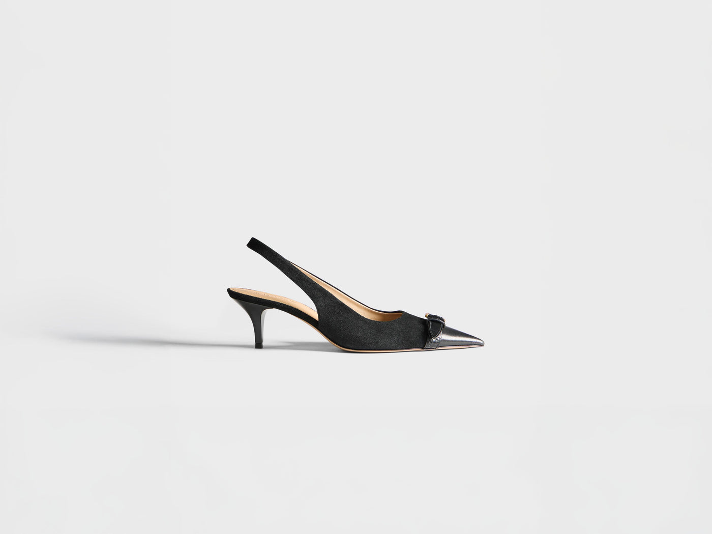 WOMENS HEELED BUCKLE SLING BACK IN BLACK