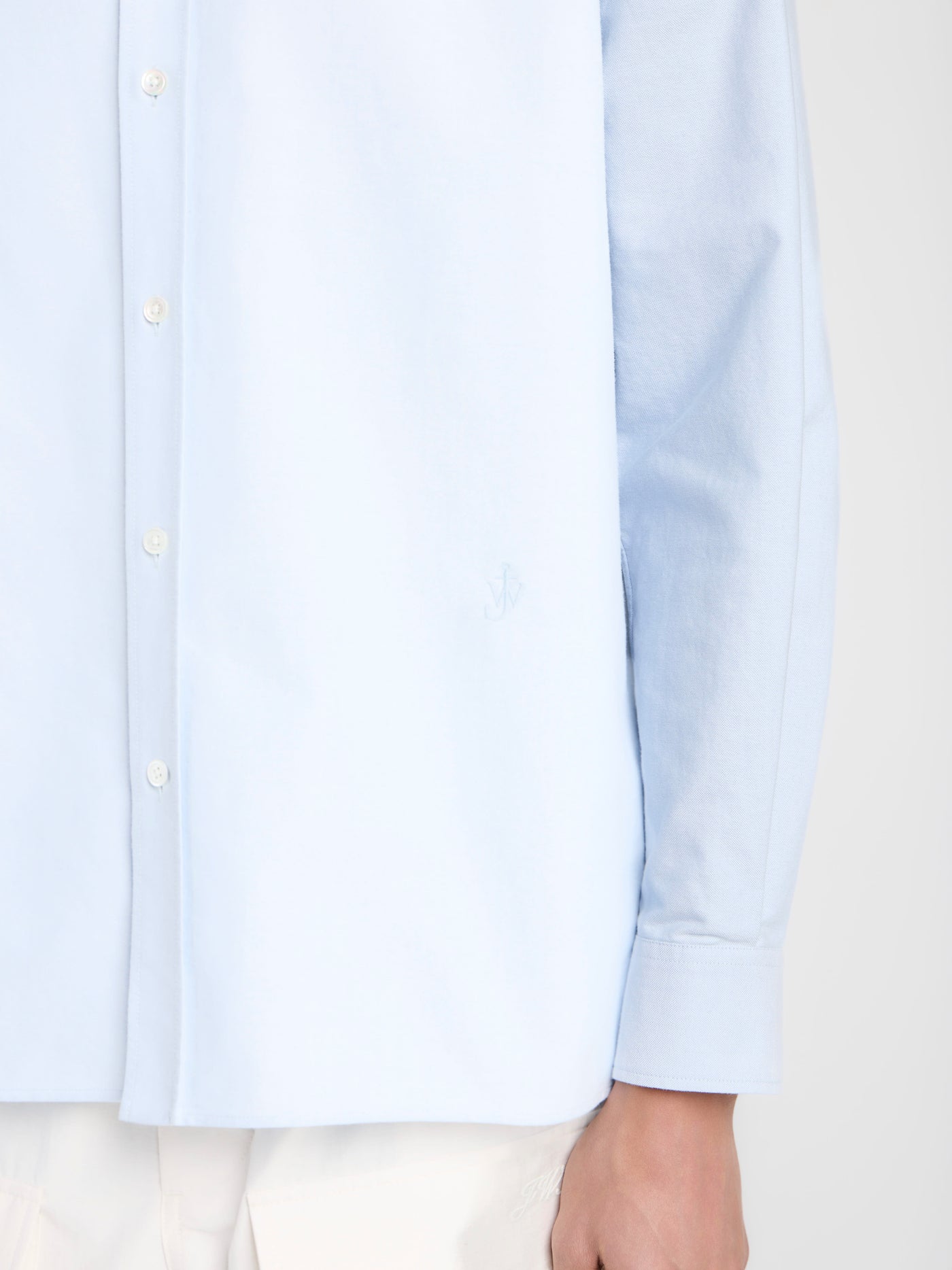 MENS CLASSIC SHIRT IN PALE BLUE