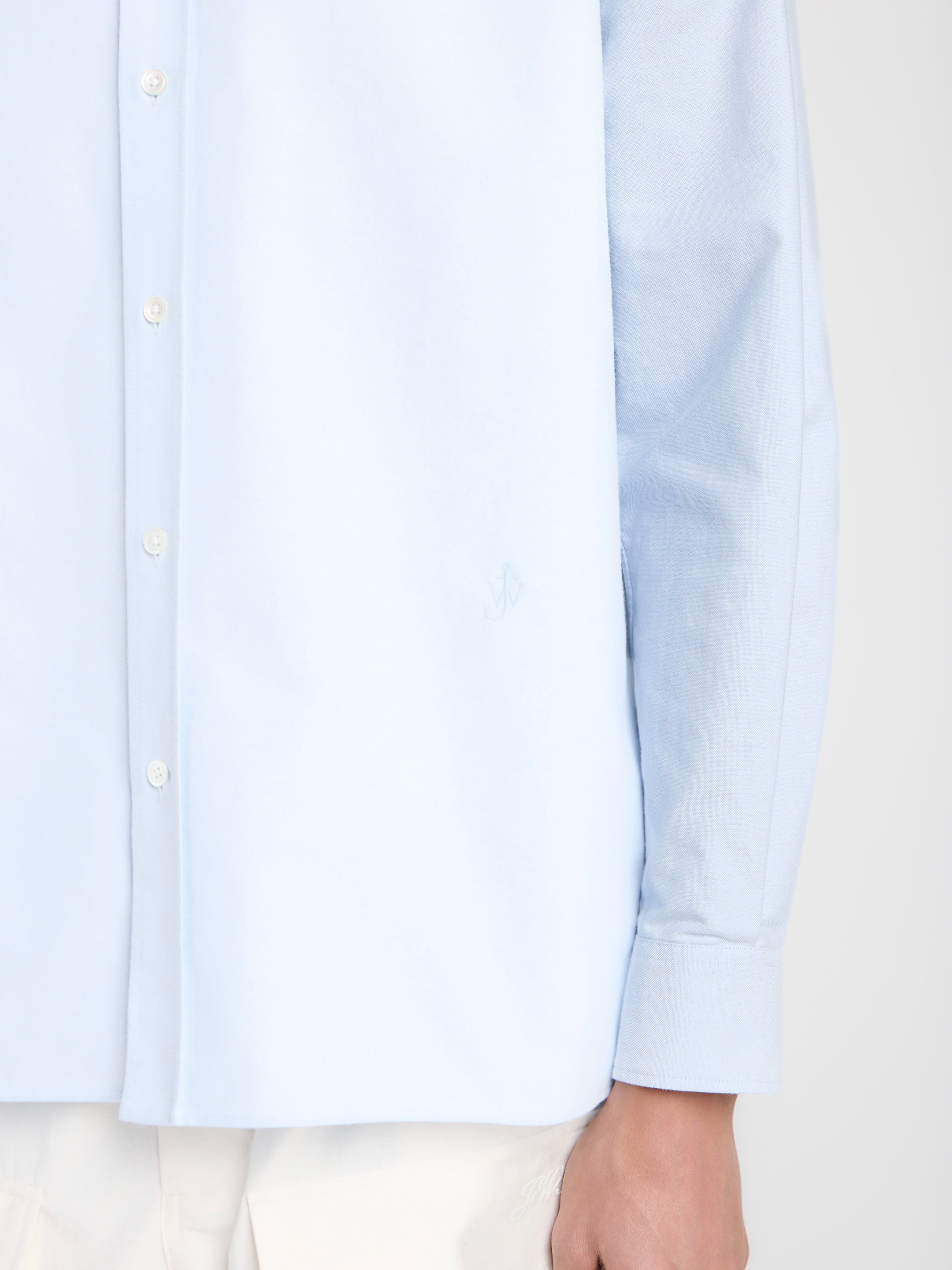 MENS CLASSIC SHIRT IN PALE BLUE