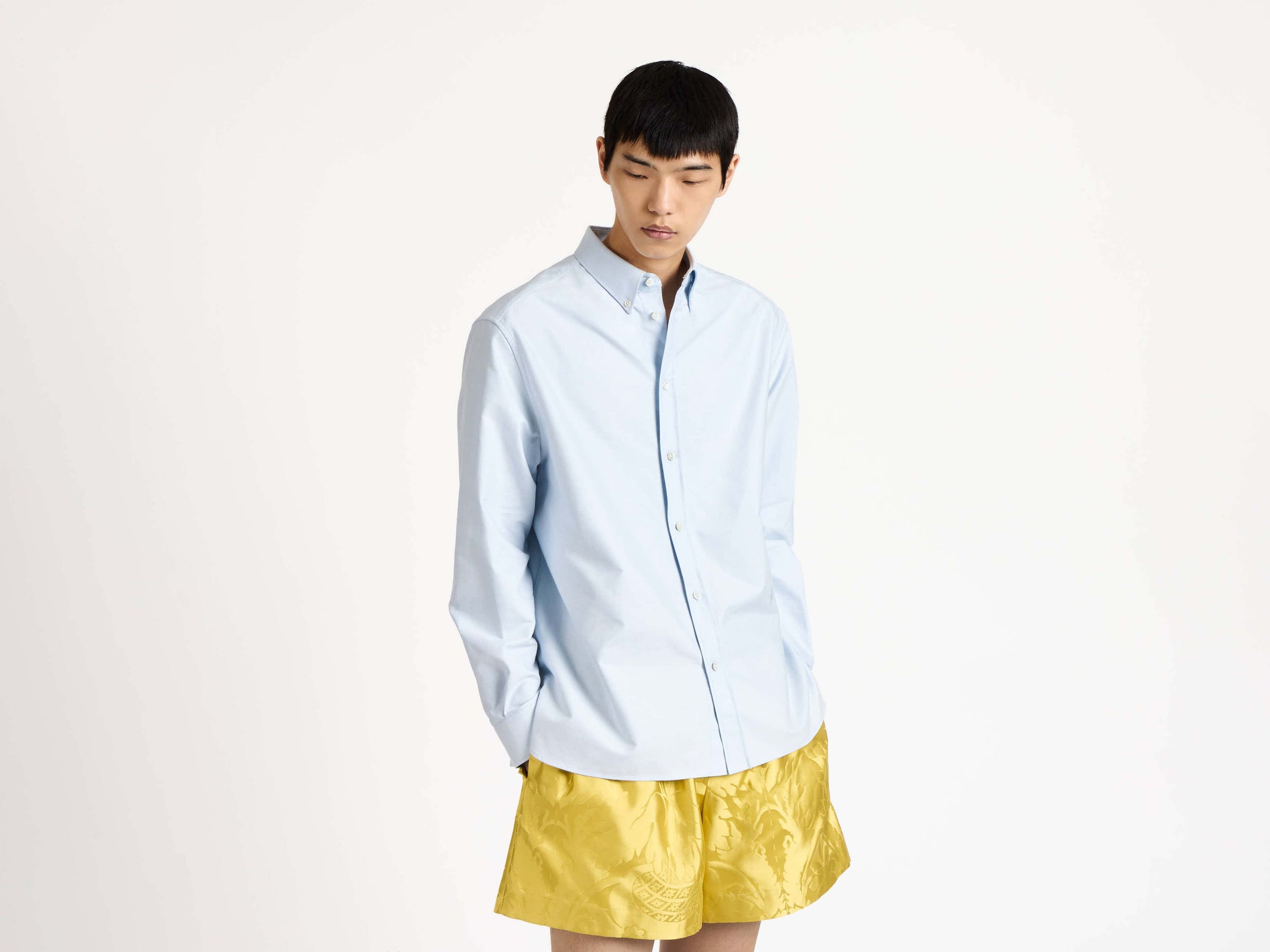 classic shirt pale blue Model Detail 1