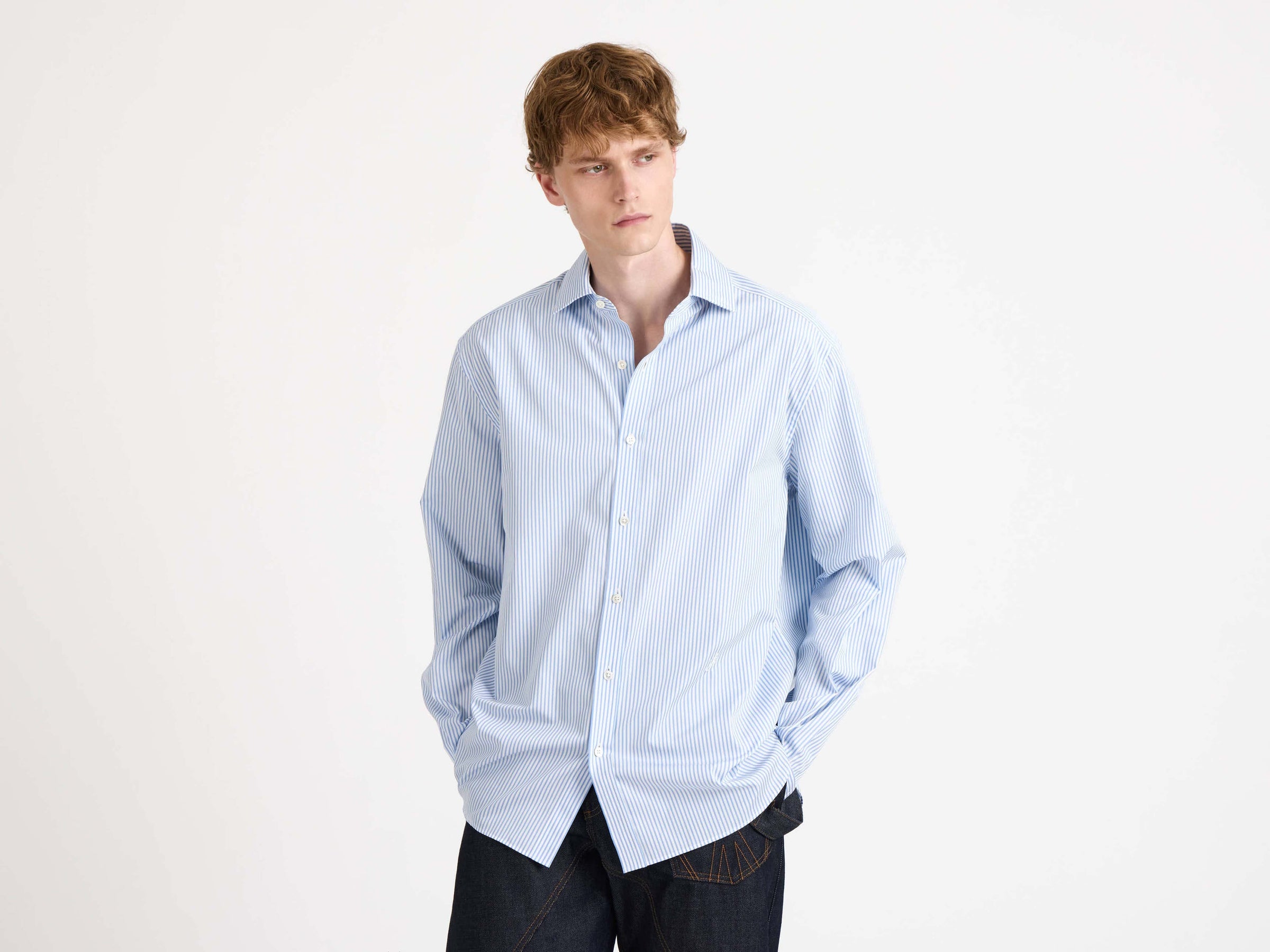 DRESS SHIRT IN BLUE & WHITE