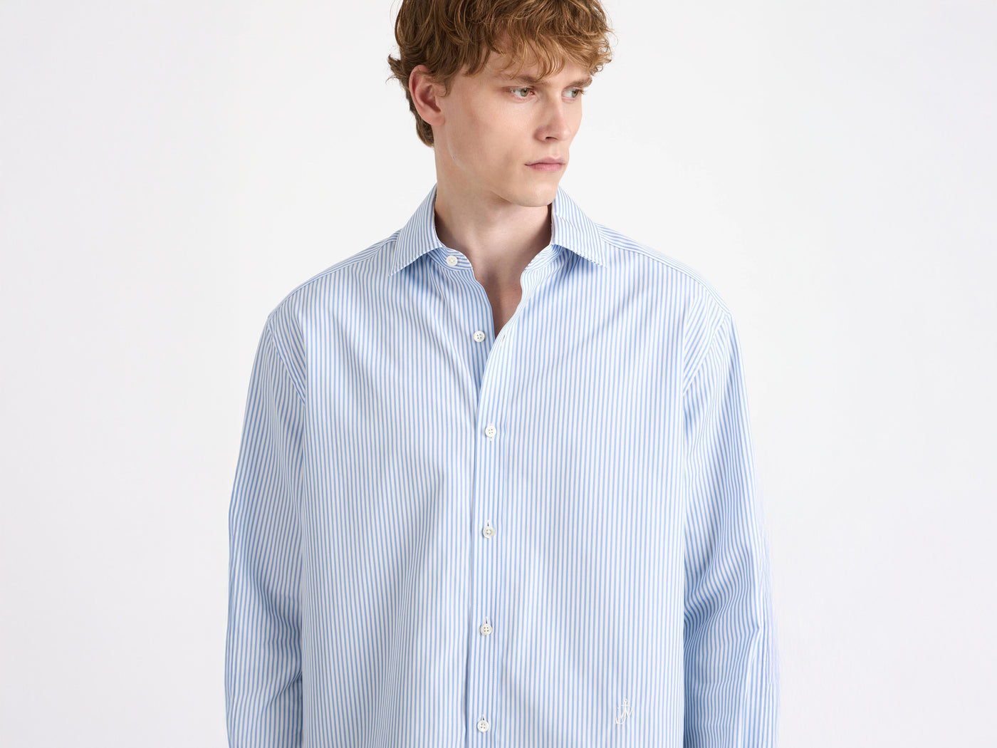 dress shirt blue white Model Detail 4