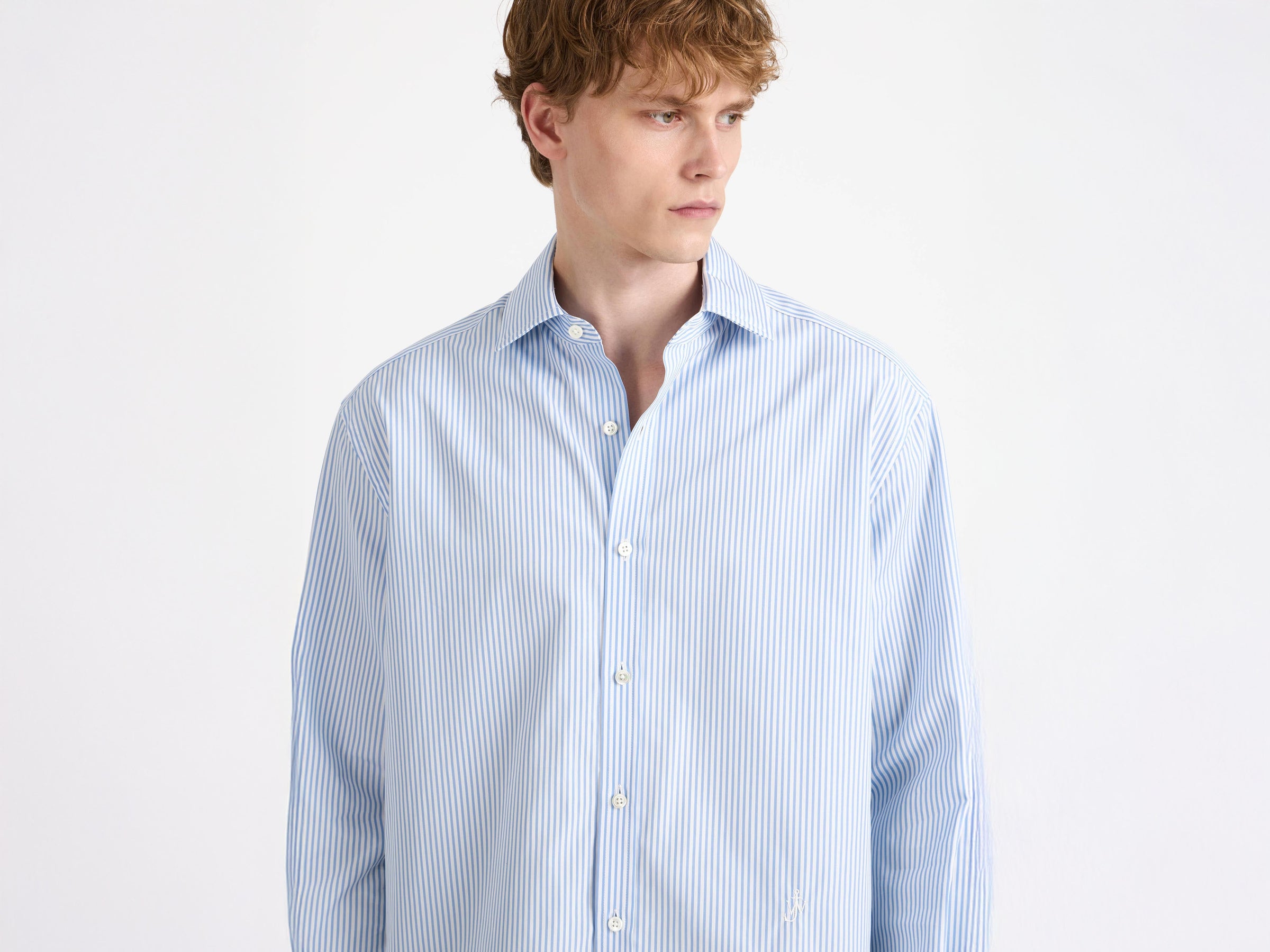dress shirt blue white Model Detail 4