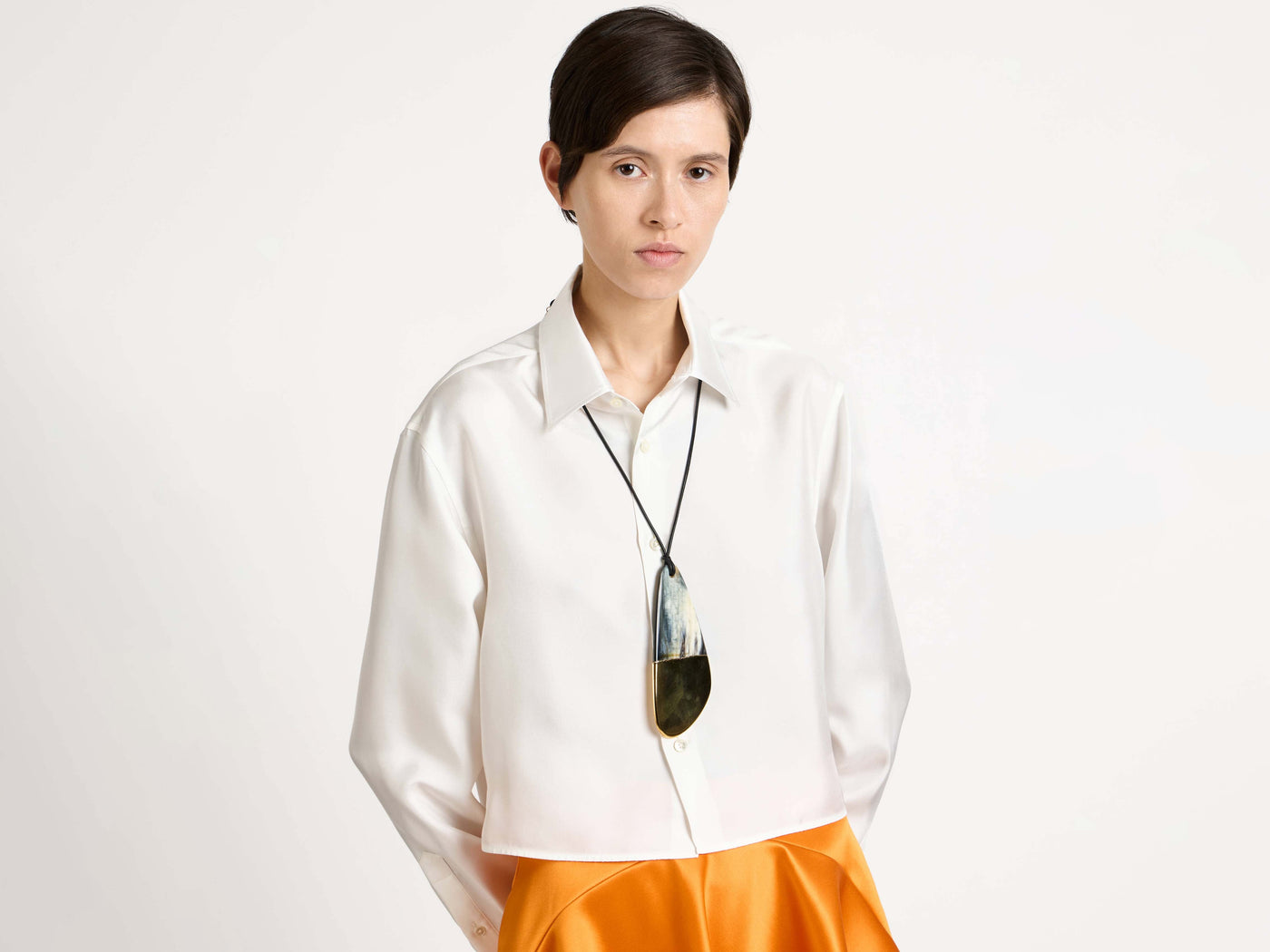 cropped shirt off white Model Detail 4