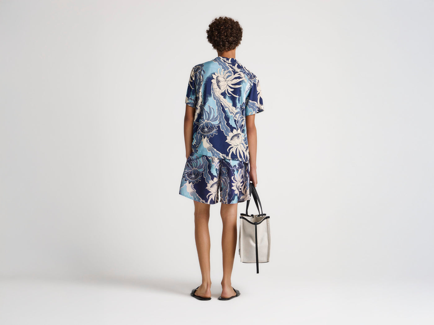 MENS CAMP COLLARED SHIRT IN SAPPHIRE BLUE