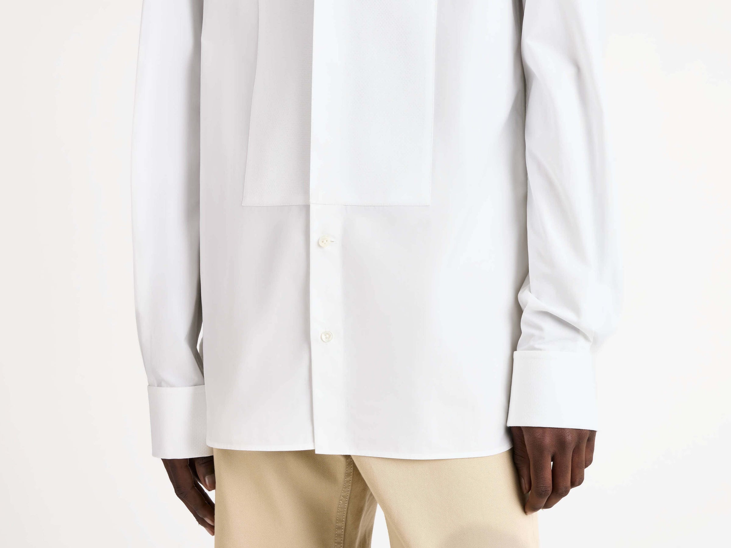 PLEATED FRONT TUXEDO SHIRT IN WHITE