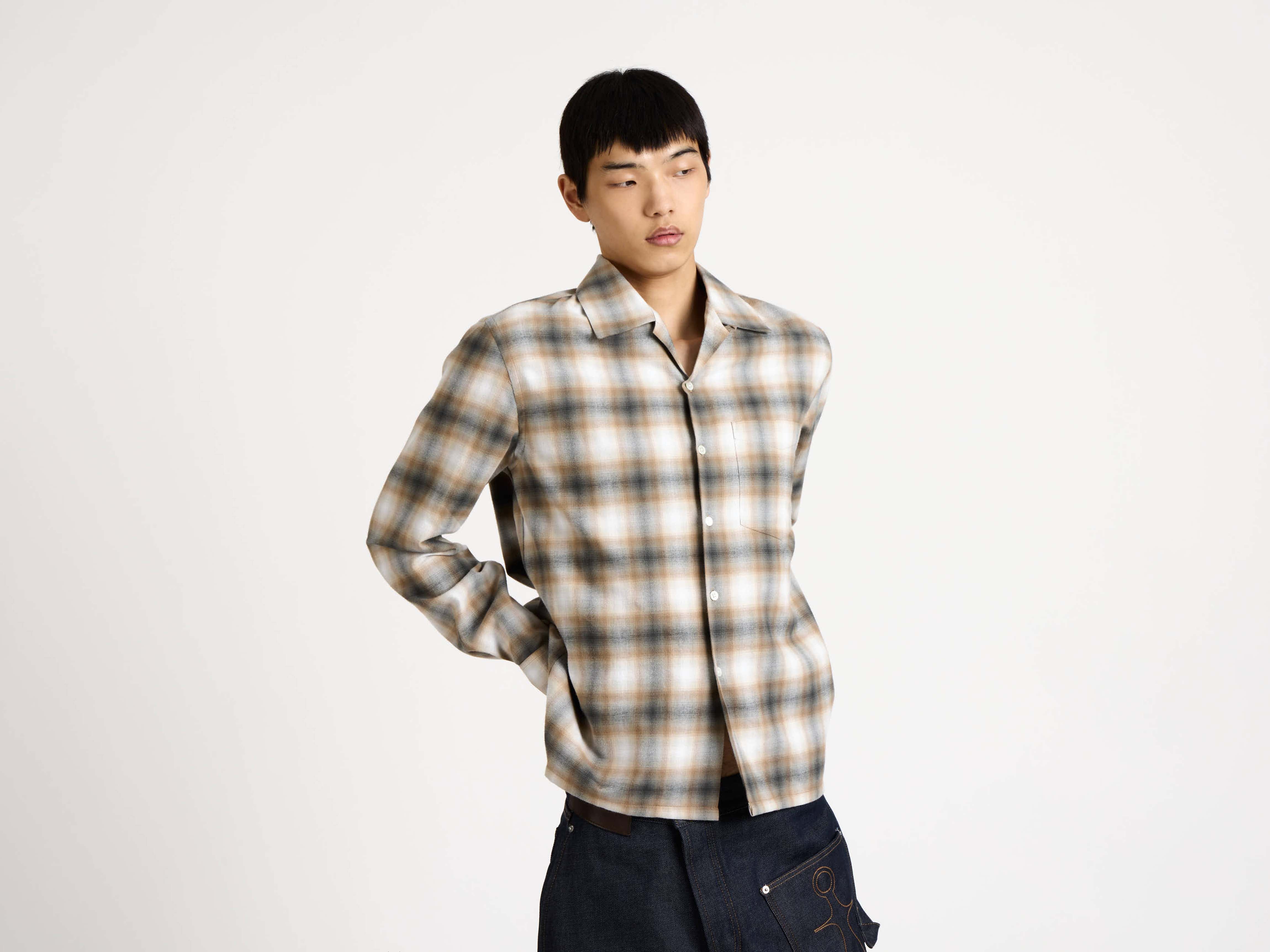 MENS GRADIENT CHECKERED SHIRT IN BISCUIT in BISCUIT