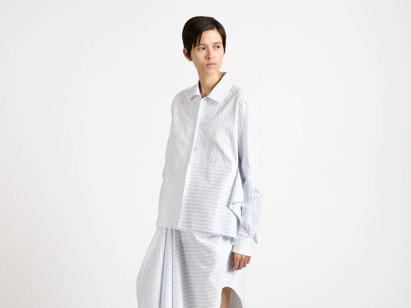 ASYMMETRIC DRAPED SHIRT IN WHITE & BLUE
