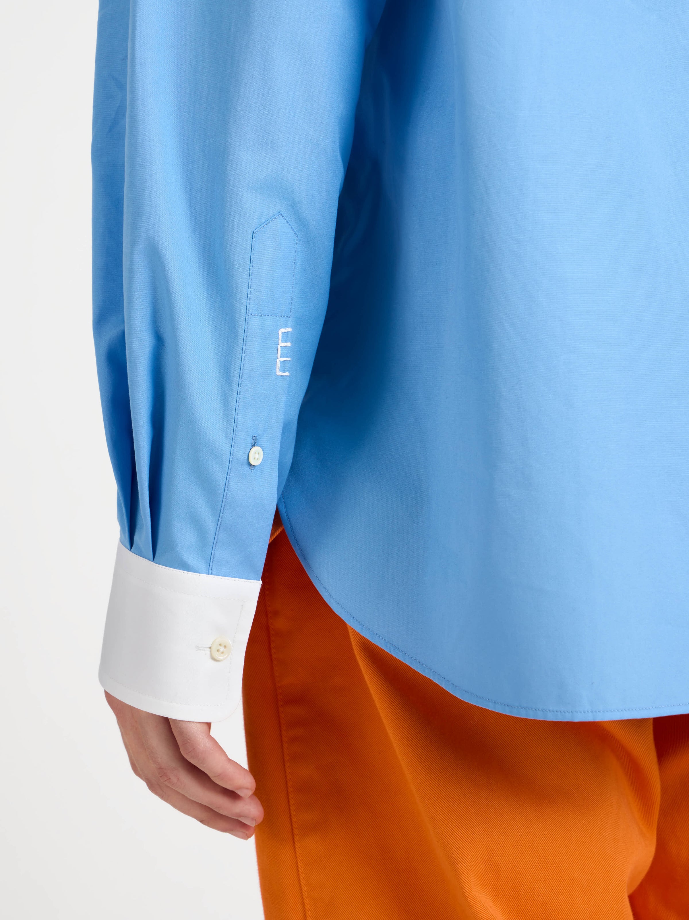 CONTRAST COLLAR DRESS SHIRT IN CORNFLOWER BLUE