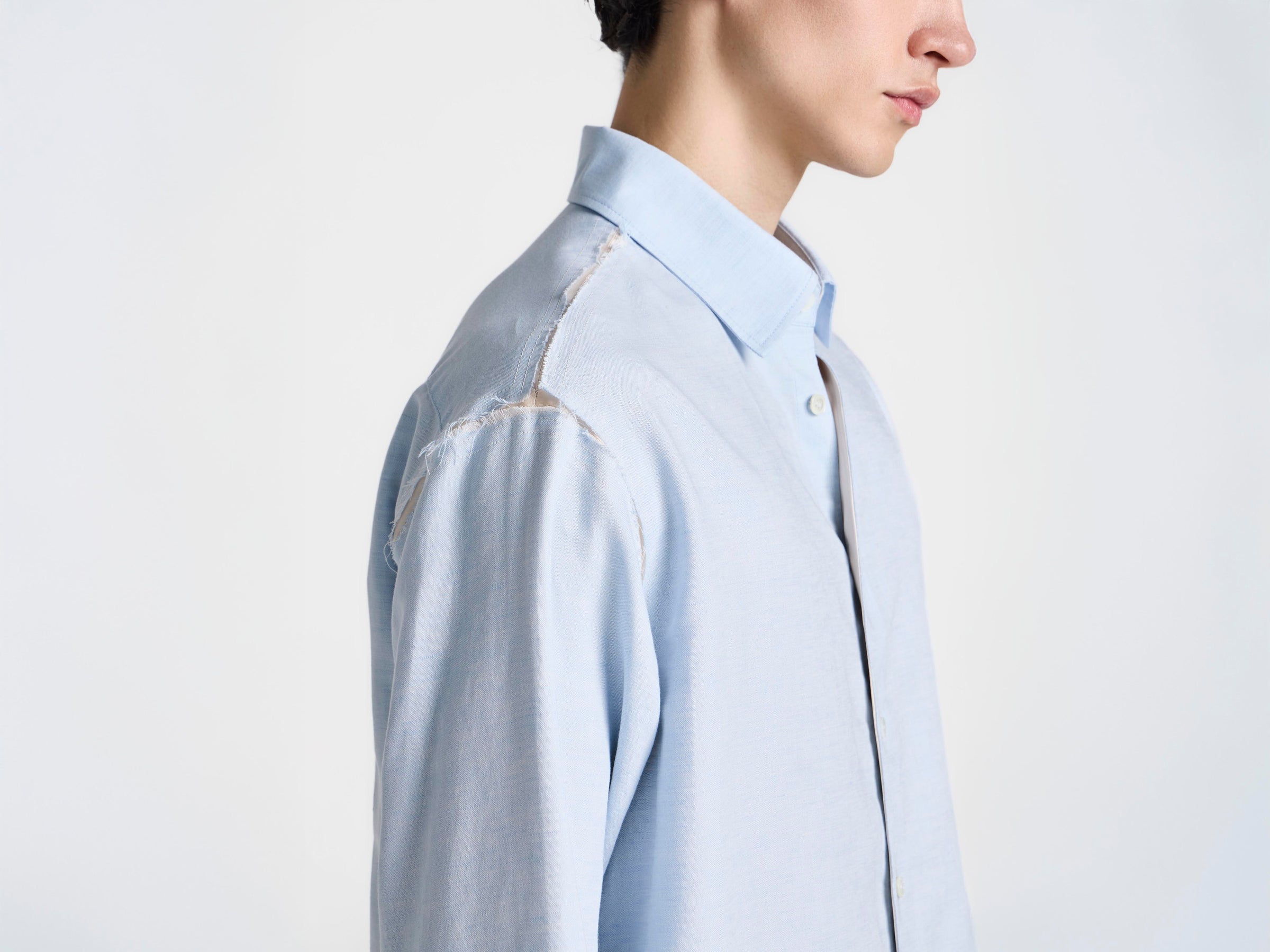 MENS RAW EDGE SHIRT IN PALE BLUE