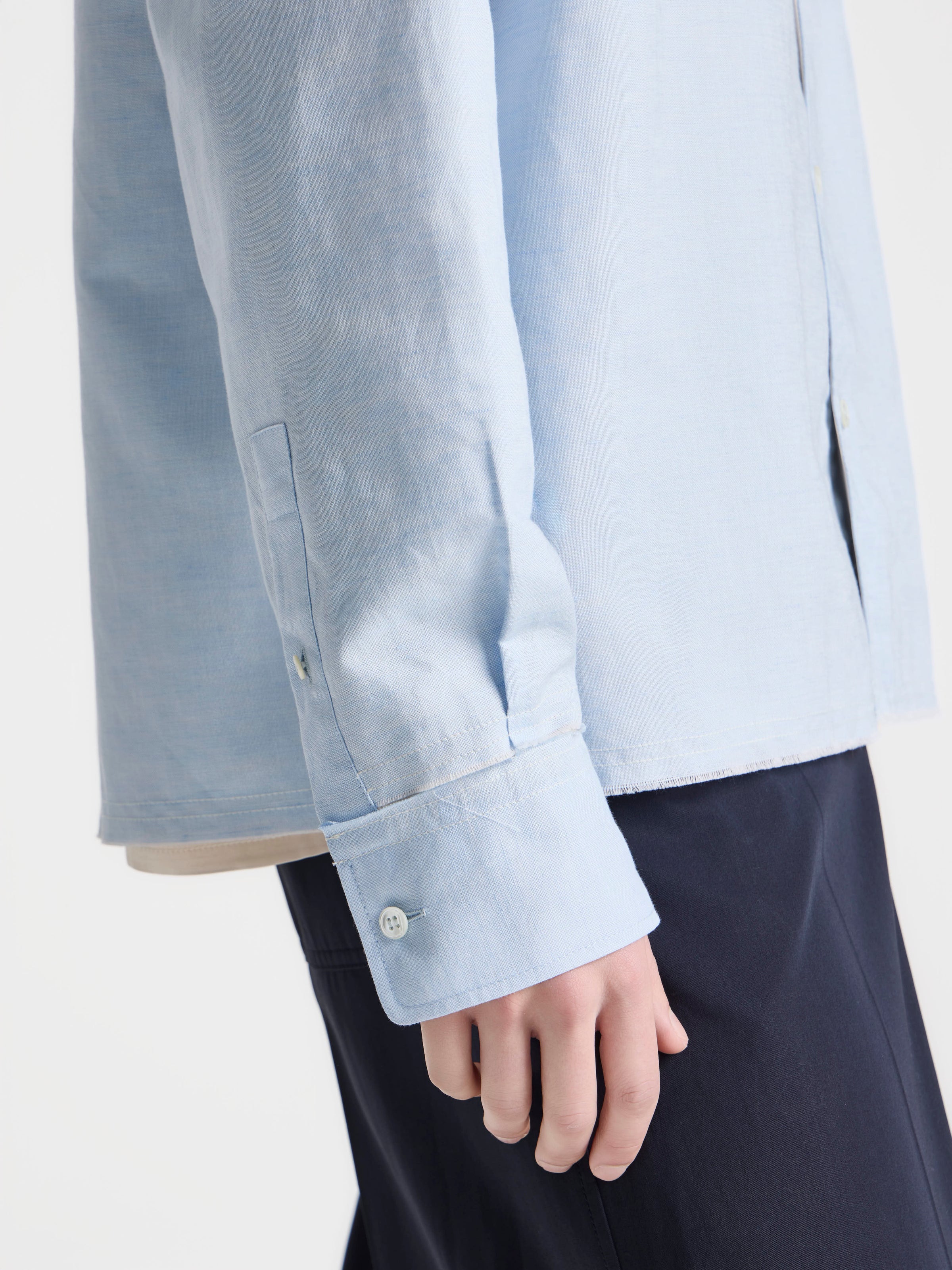 MENS RAW EDGE SHIRT IN PALE BLUE