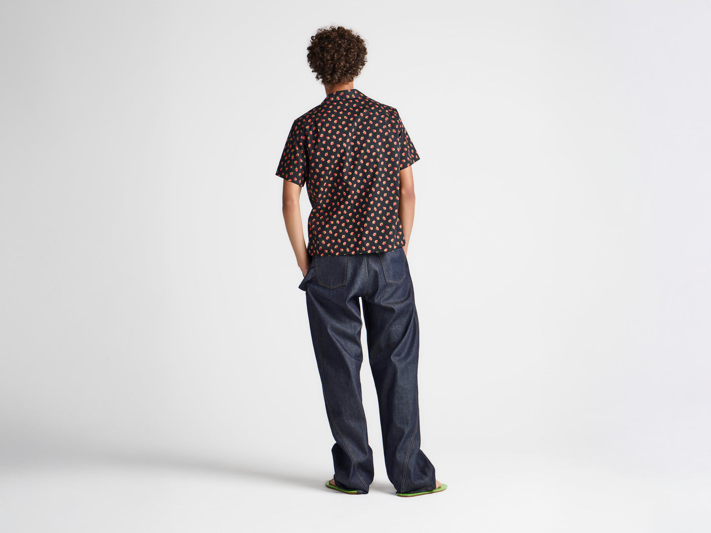 MENS CAMP COLLAR BERRY PRINT SHIRT IN BLACK & RED