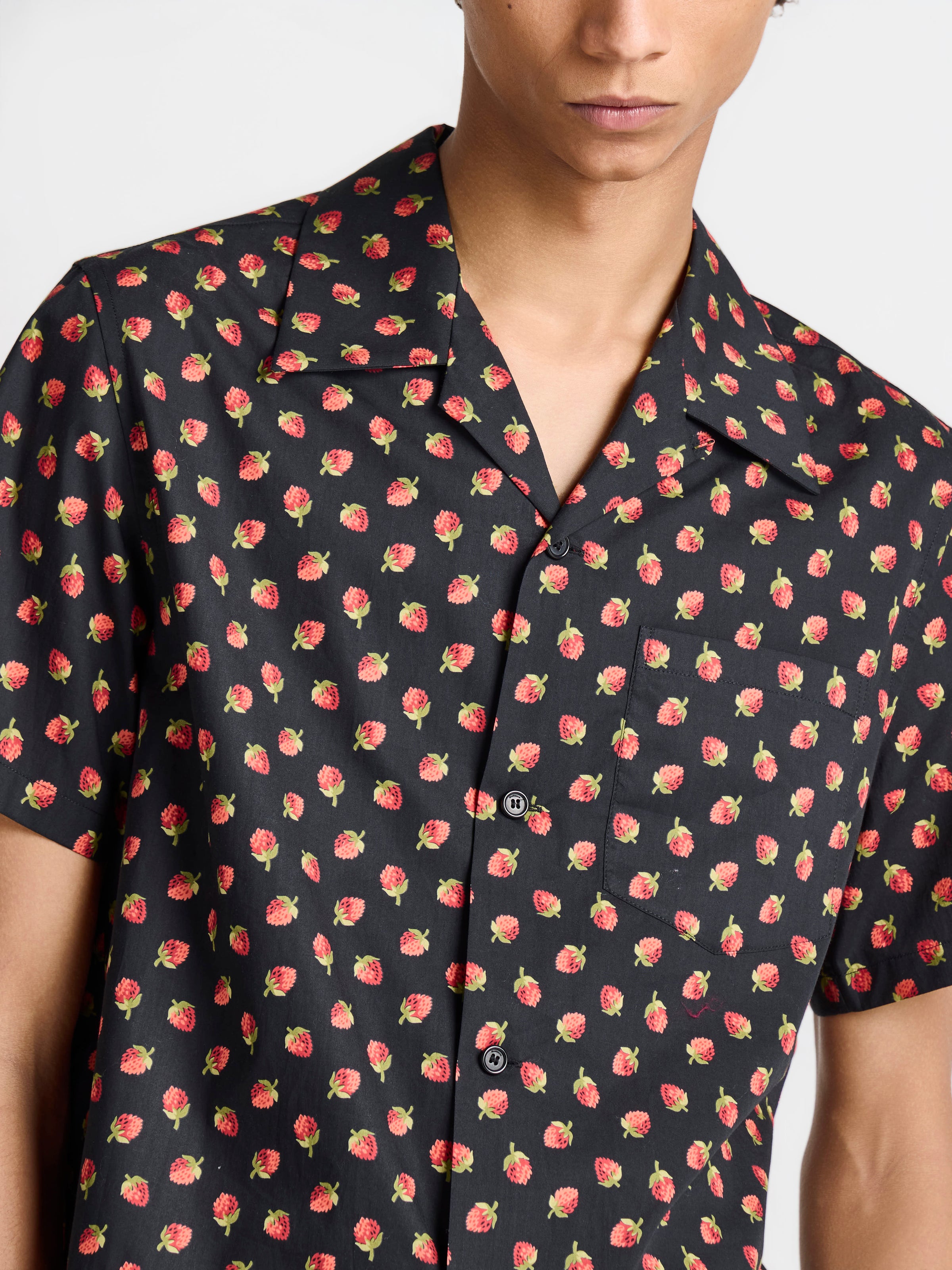 MENS CAMP COLLAR BERRY PRINT SHIRT IN BLACK & RED