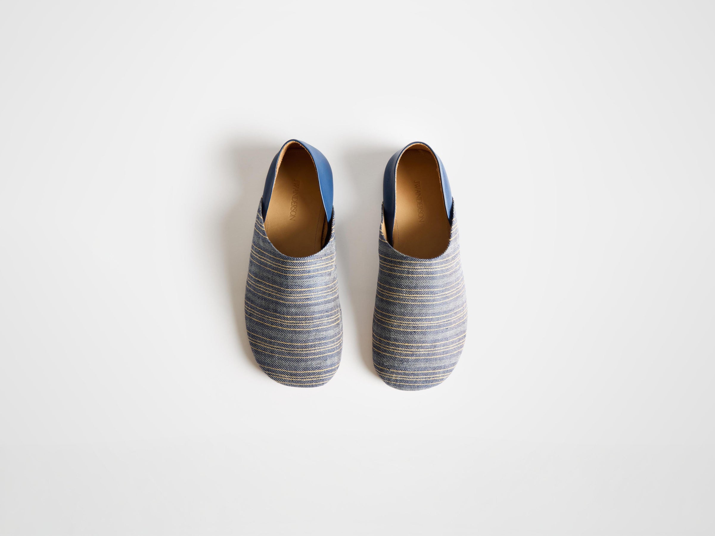 babouche w navy off white Product Top Down 4