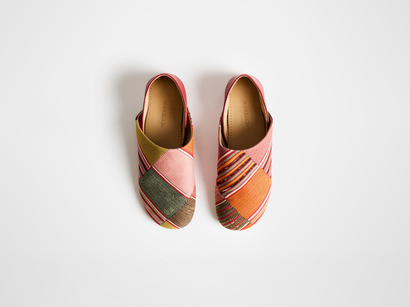 WOMENS SLIPPER MULES IN RED & MULTI