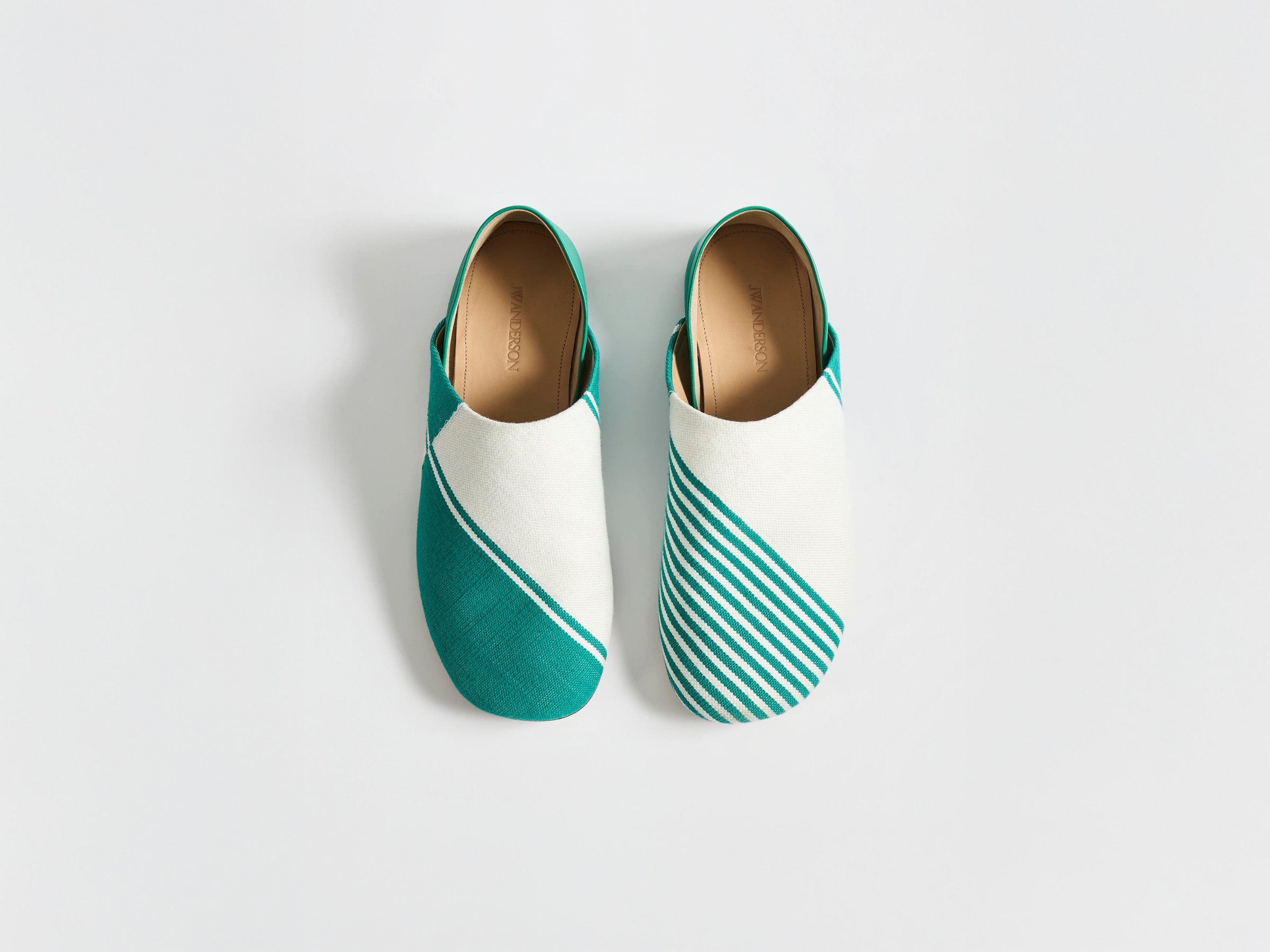 WOMENS SLIPPER MULES IN GREEN & CREAM