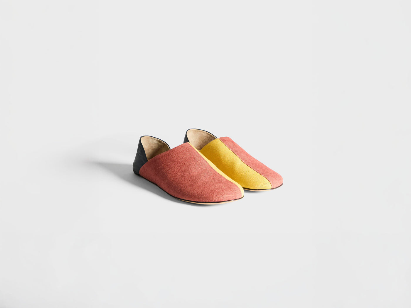 WOMENS SLIPPER MULES IN RUST & MULTI