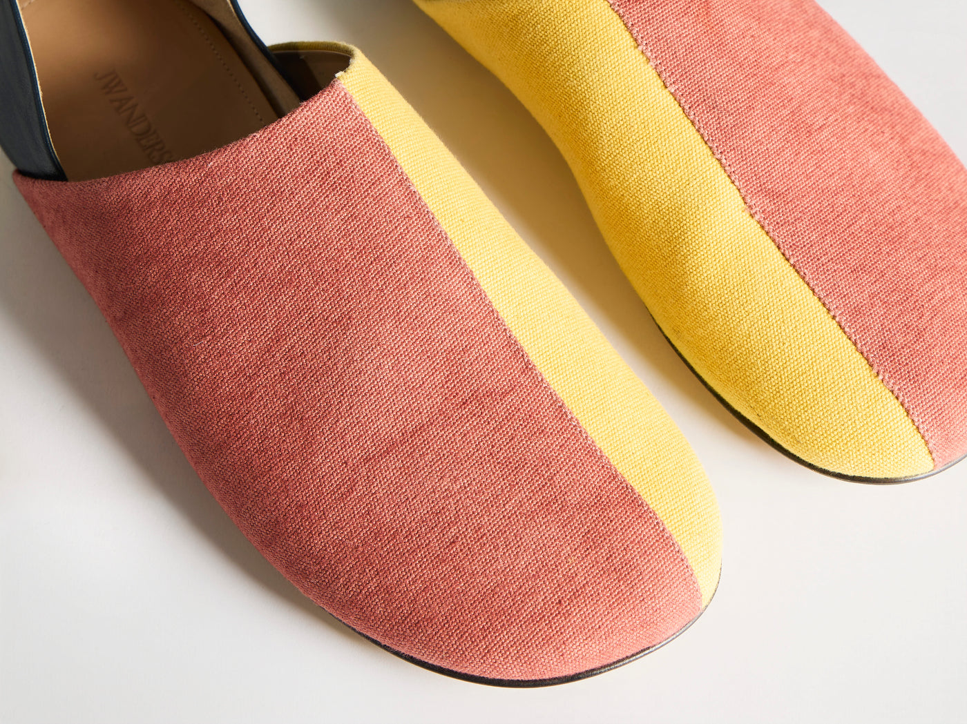 WOMENS SLIPPER MULES IN RUST & MULTI