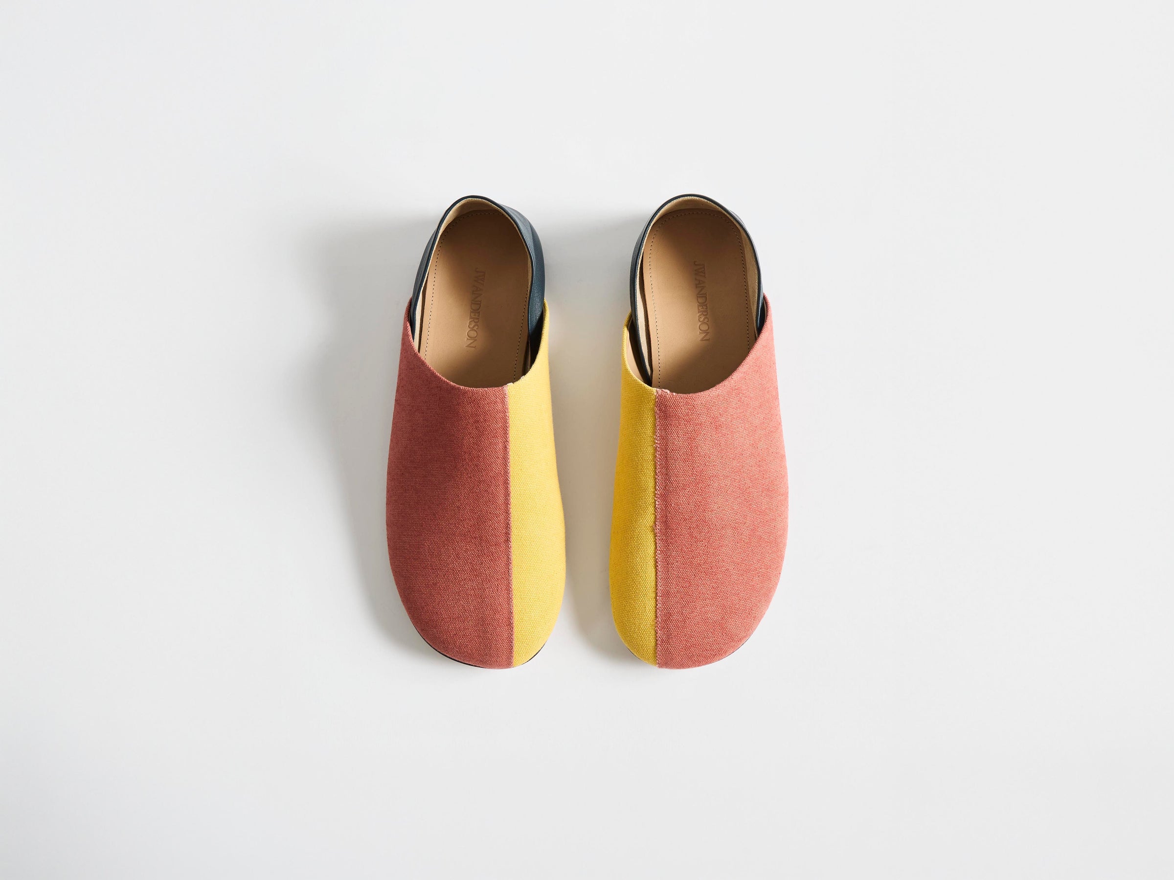 WOMENS SLIPPER MULES IN RUST & MULTI