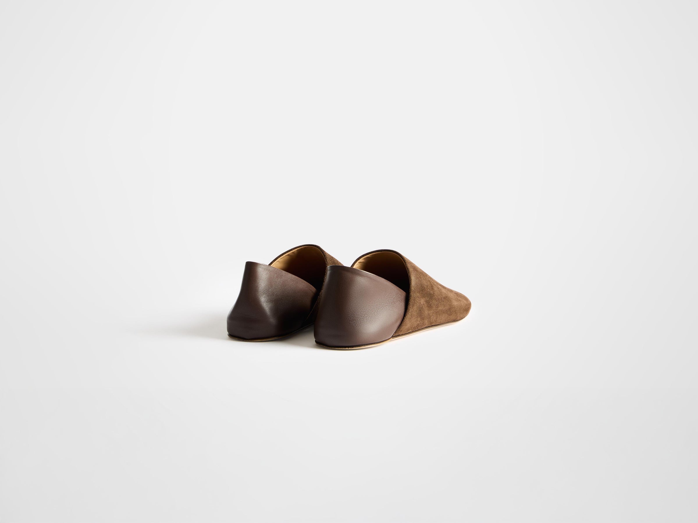 babouche w chocolate brown Product Angle 3