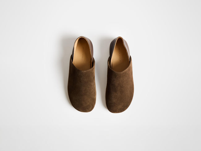 babouche w chocolate brown Product Angle 2