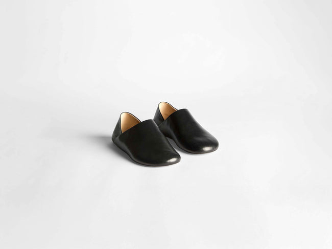 babouche w black Product Angle 1