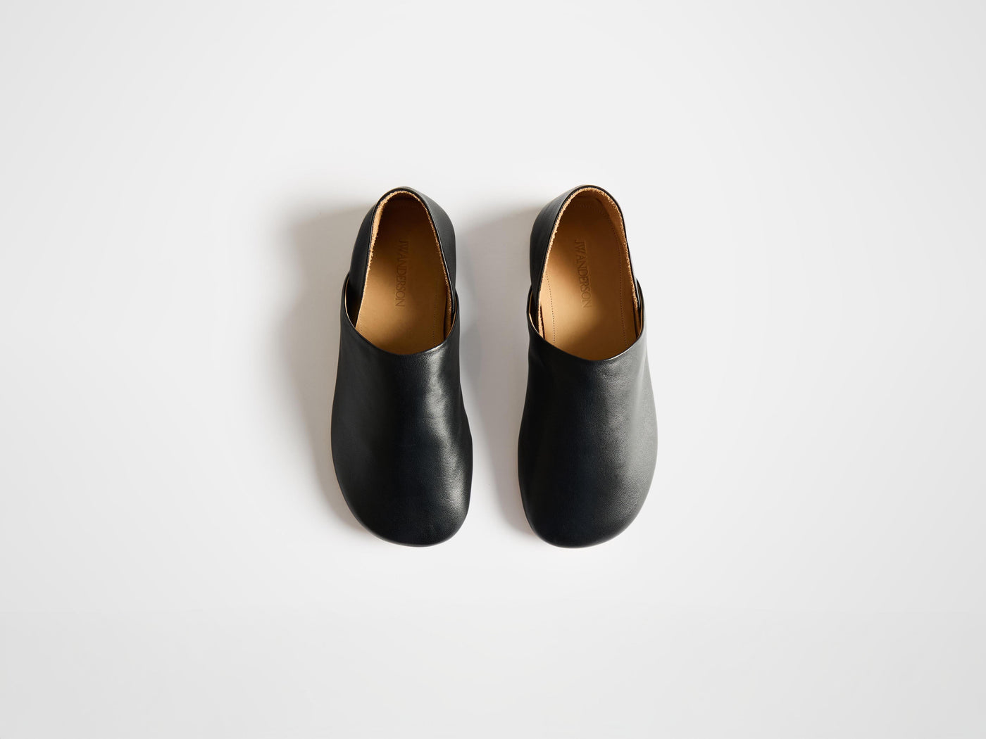 babouche w black Product Top Down 4