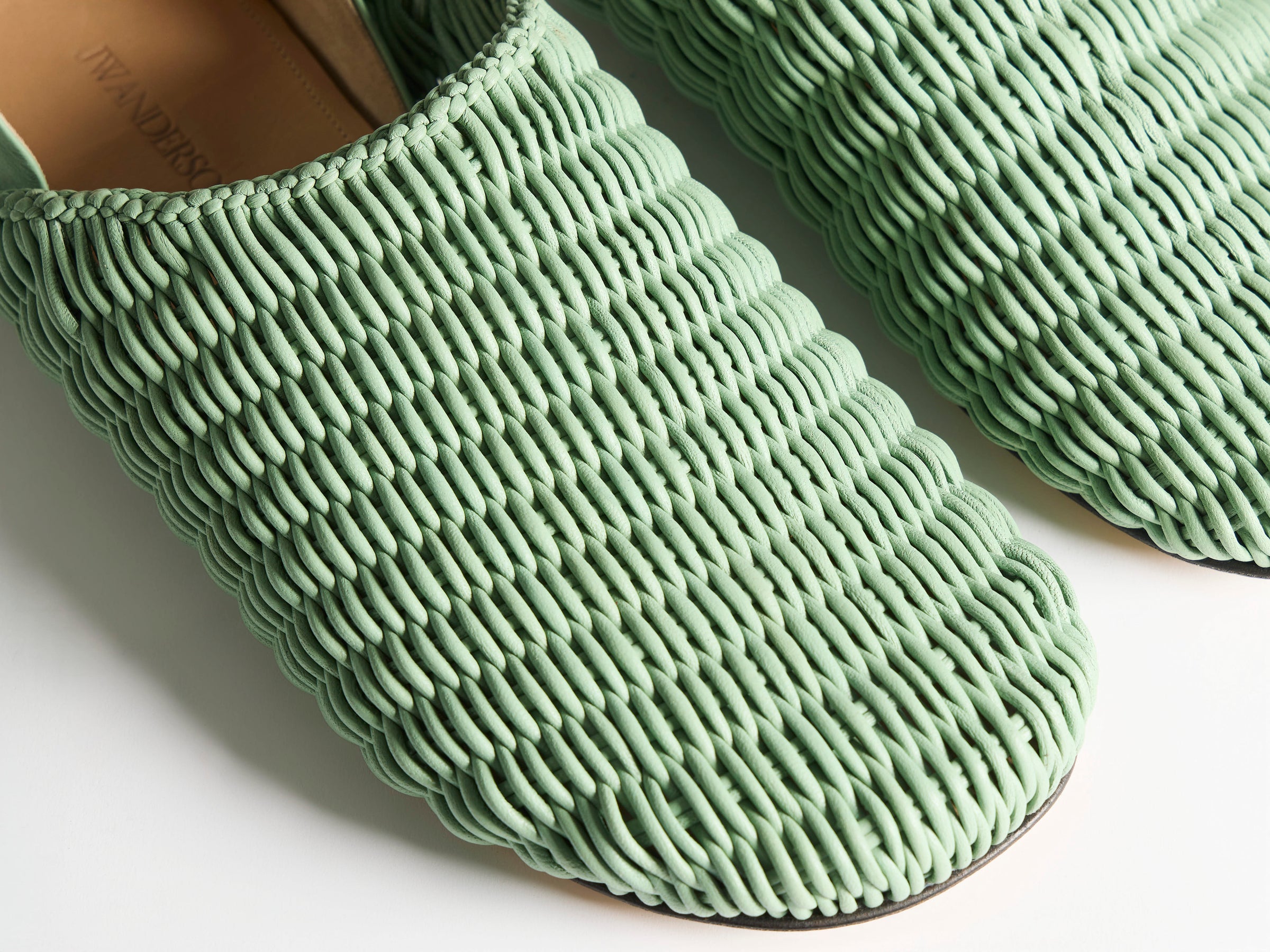 WOMENS SLIPPER MULES IN SAGE-GREEN WOVEN LEATHER