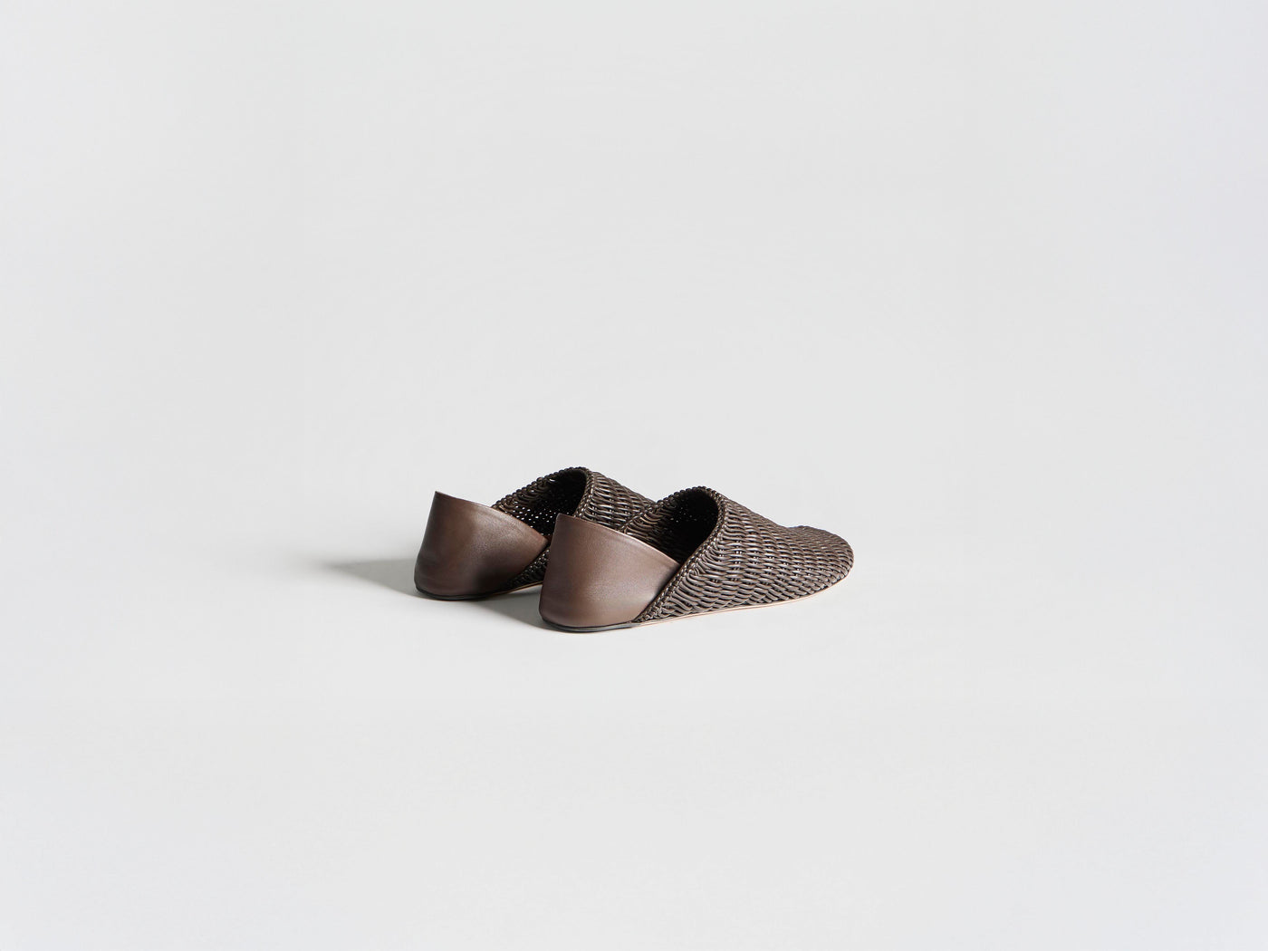 WOMENS SLIPPER MULES IN CHOCOLATE BROWN WOVEN LEATHER