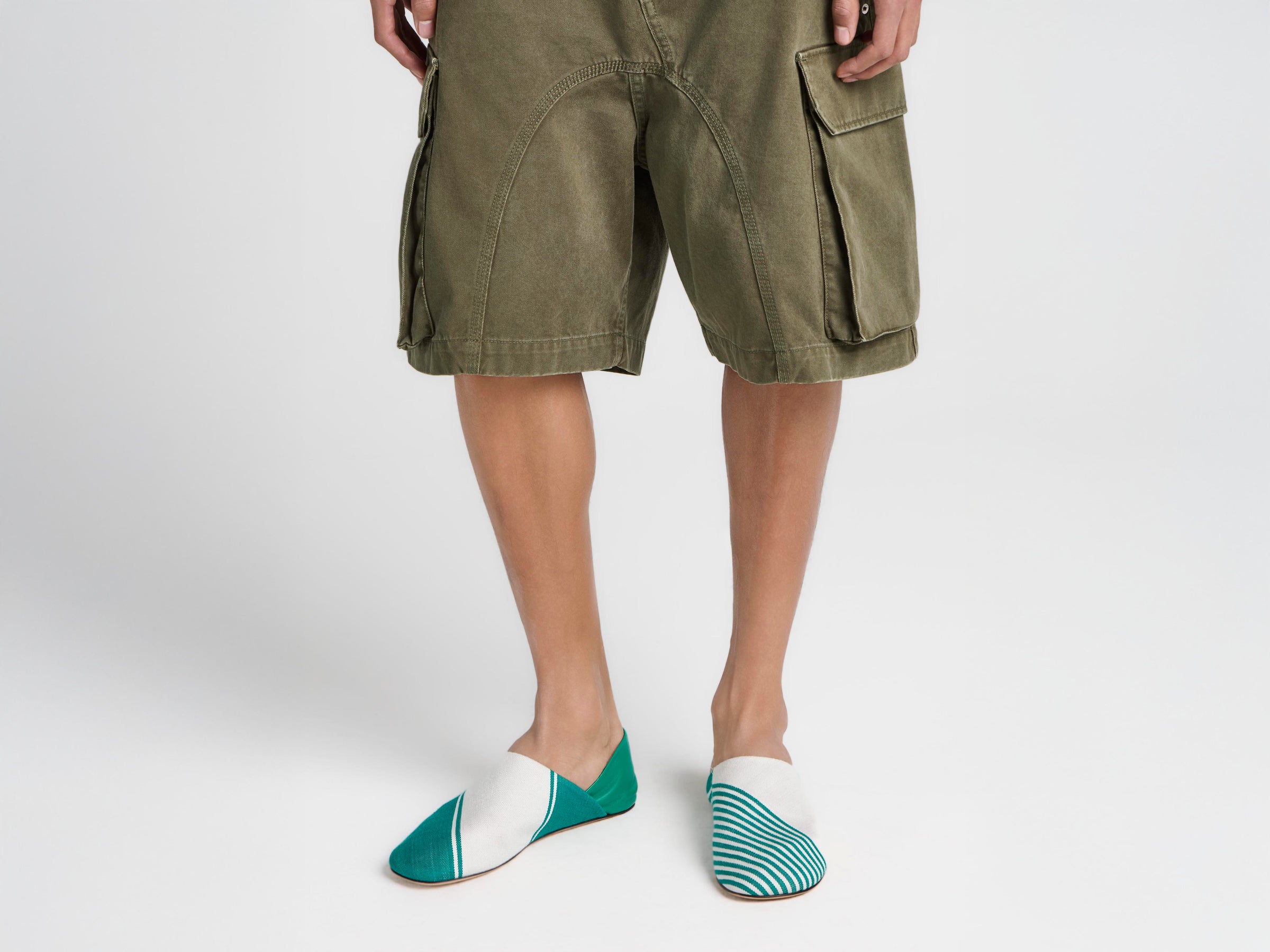 MENS LEATHER SLIPPER MULES IN GREEN & CREAM