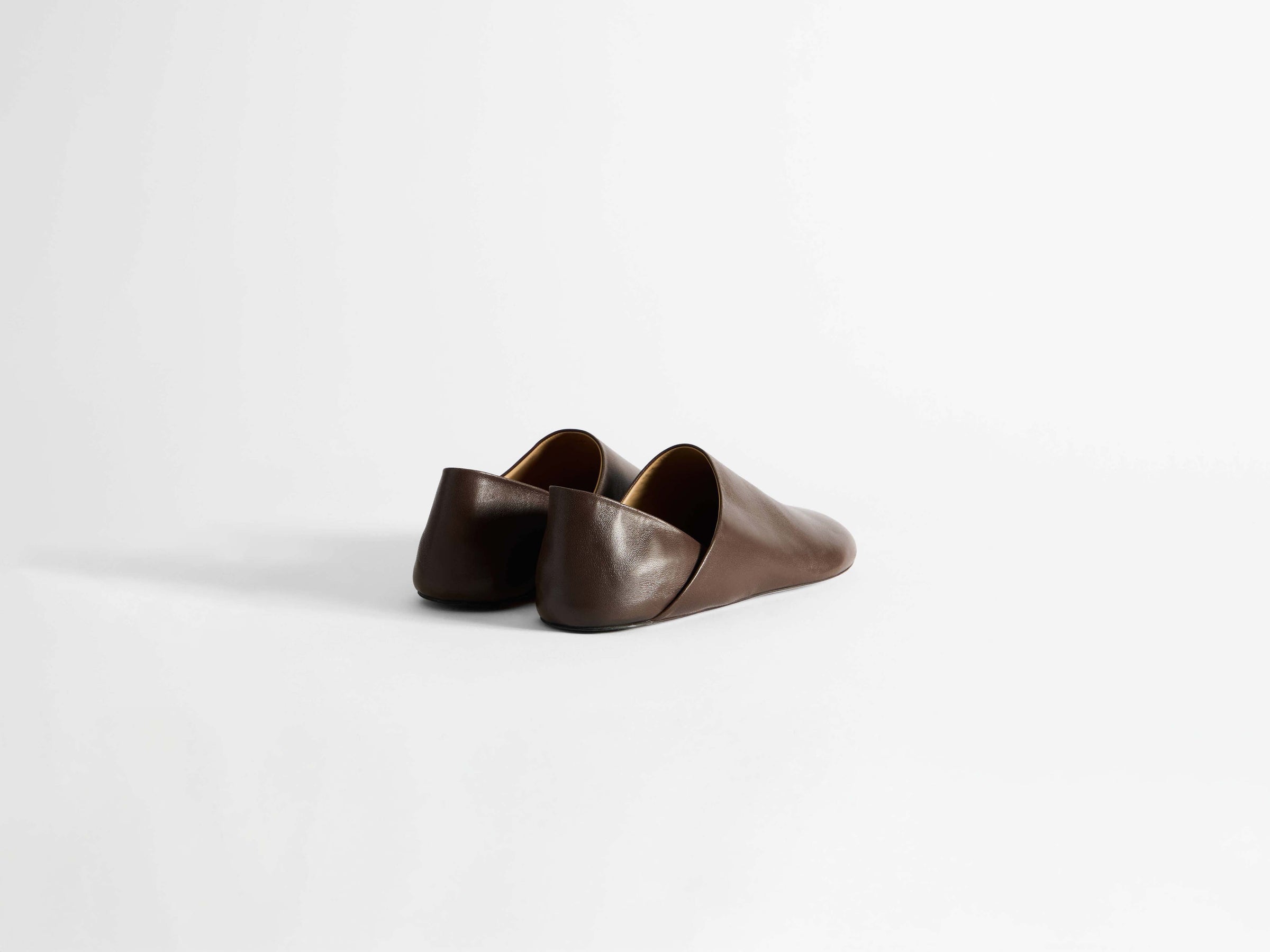 babouche m chocolate brown Product Angle 3