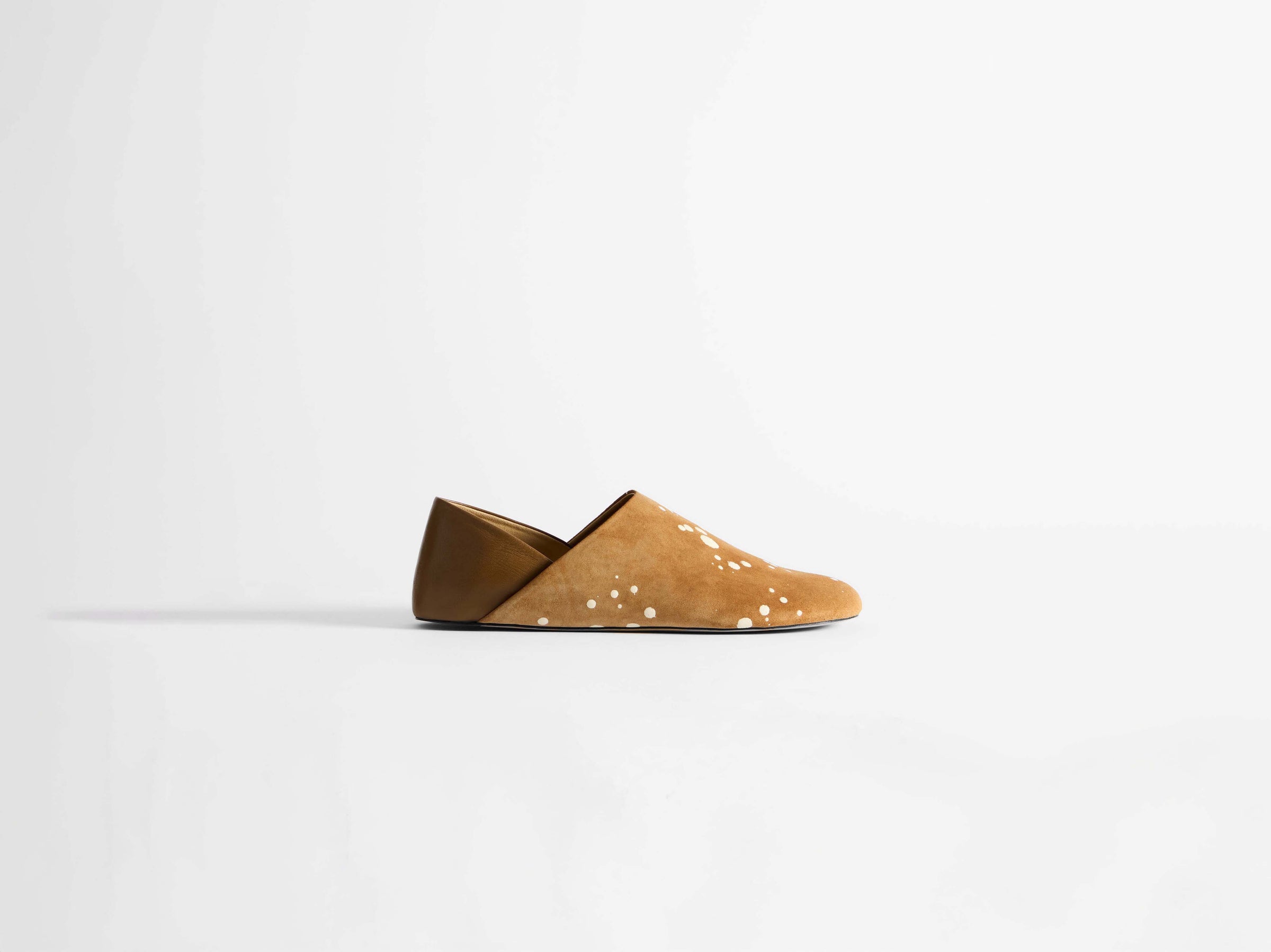 MENS SLIPPER MULES IN TAN & CREAM
