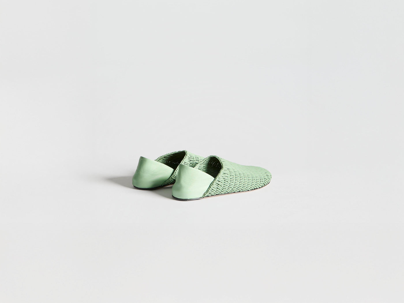 MENS SLIPPER MULES IN SAGE-GREEN WOVEN LEATHER