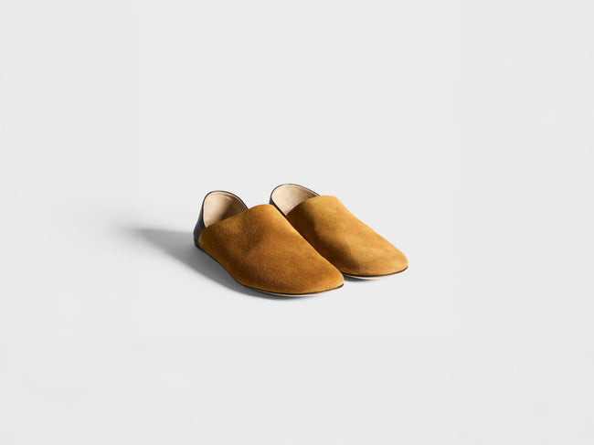 MENS SLIPPER MULE IN CARAMEL & BLACK