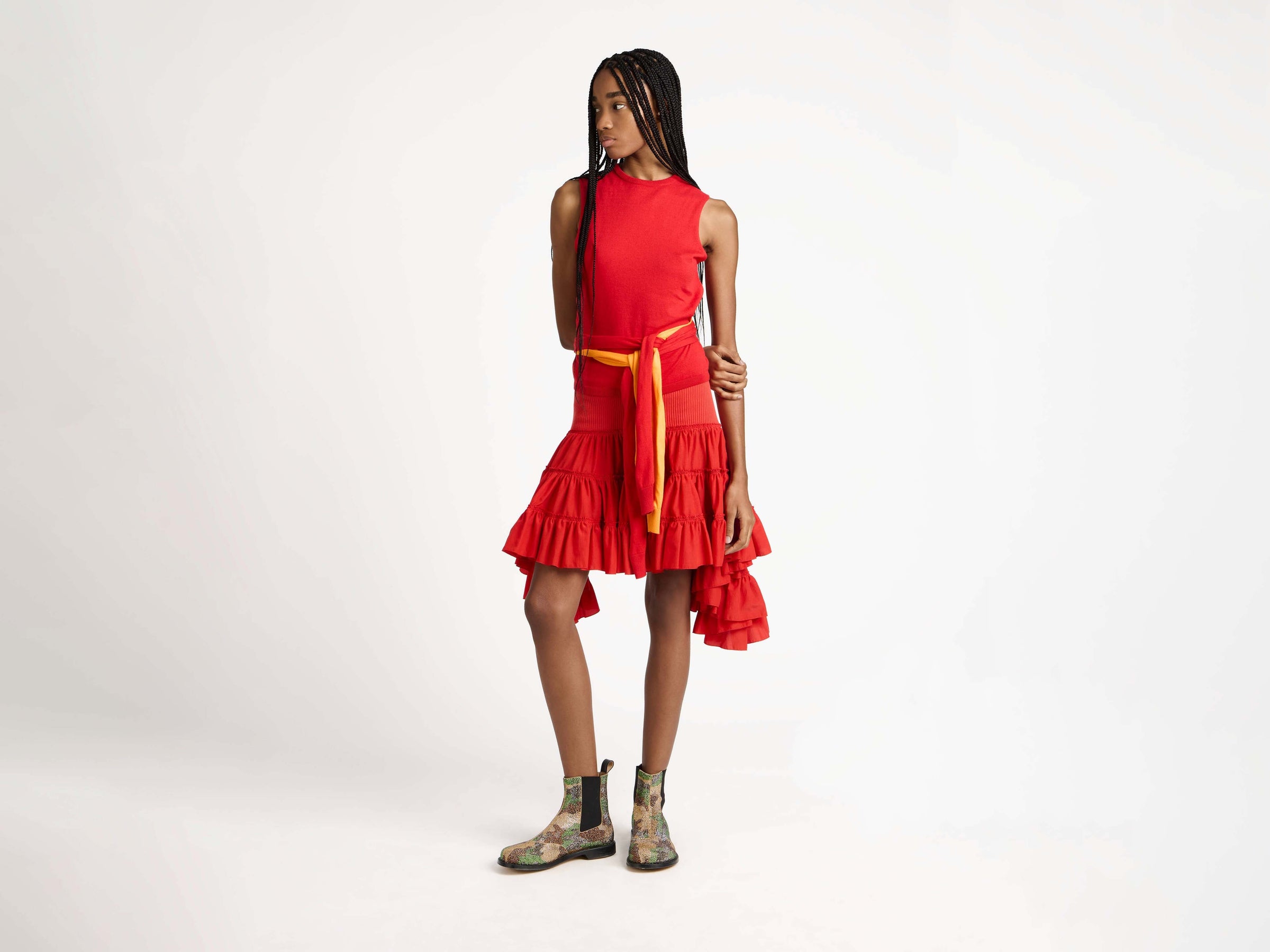 ruffle skirt red Model Front 3