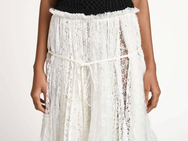 mixed lace skirt white Model Detail 1