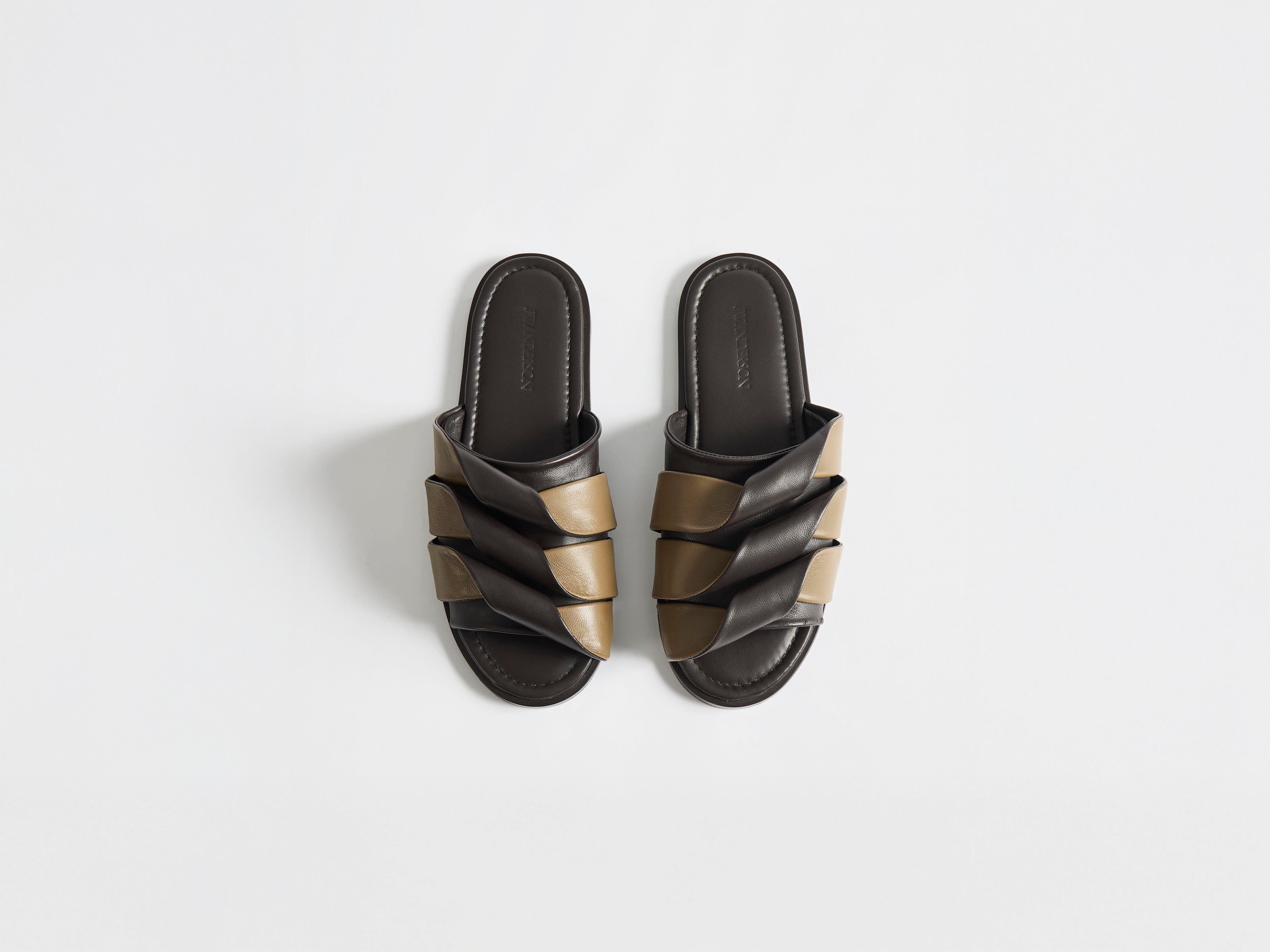 WOMENS CONTRASTING LEATHER COIL SLIDE IN BROWN & CHESTNUT in DARK BROWN ...