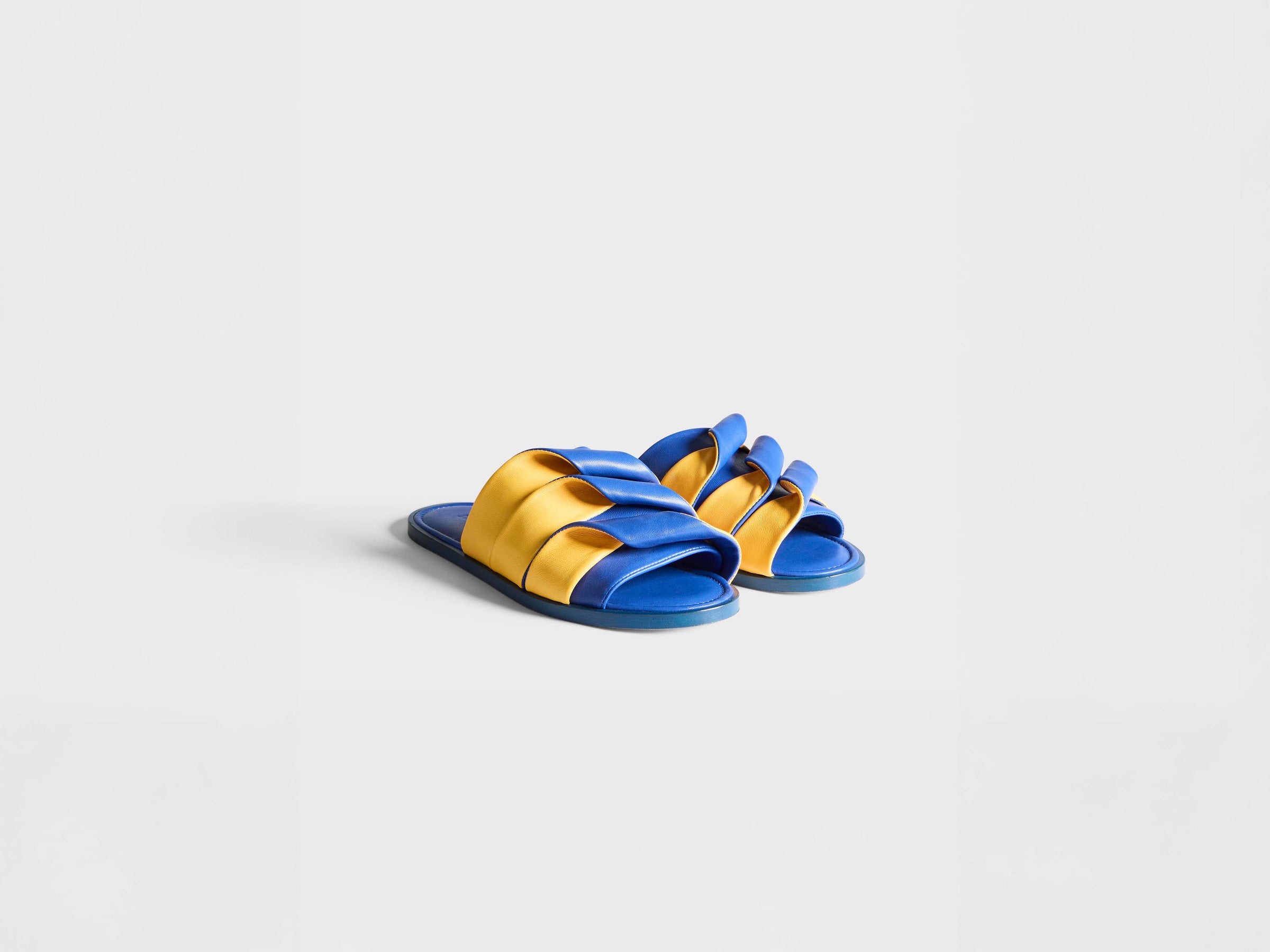 WOMENS CONTRASTING LEATHER COIL SLIDE IN BLUE & YELLOW