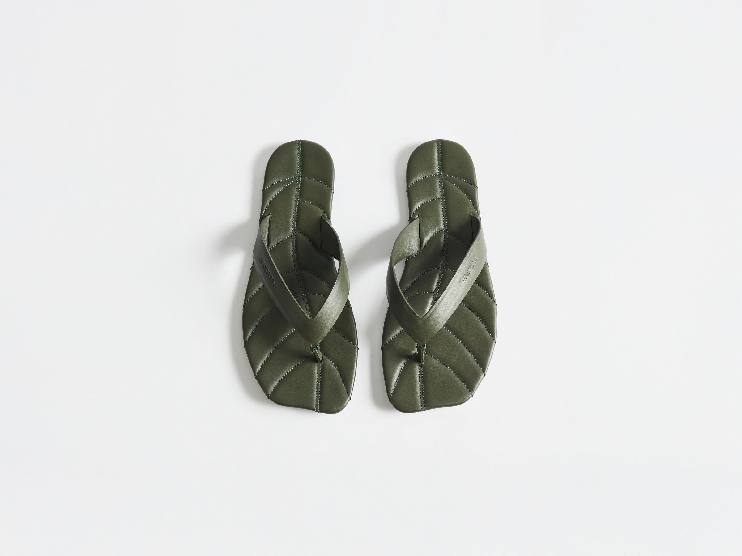 CL_WOMENS LEATHER LEAF SLIDES