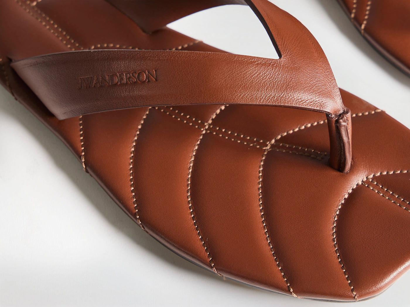 MENS LEATHER LEAF SLIDES IN BROWN