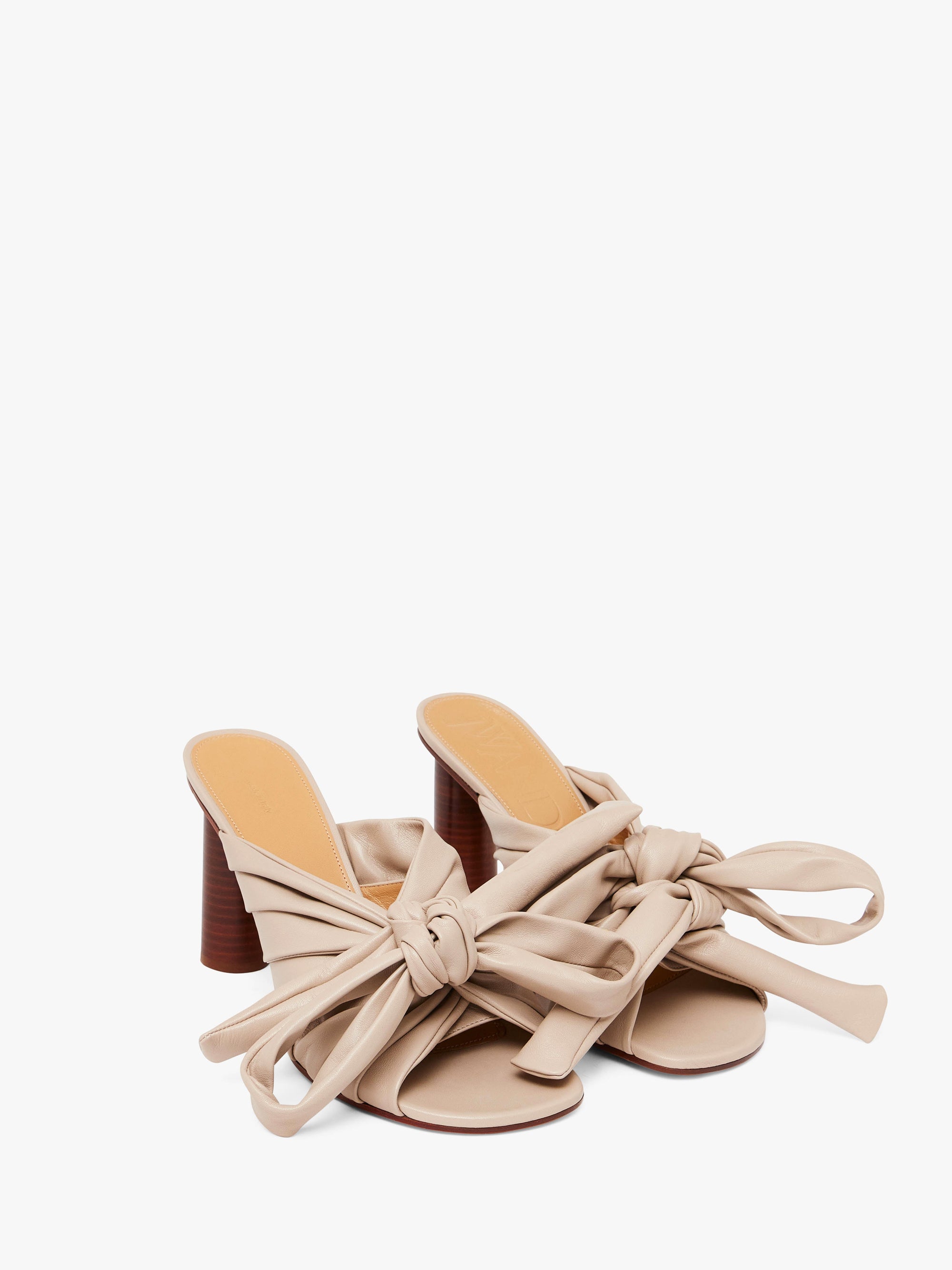 BOW HEELED MULES