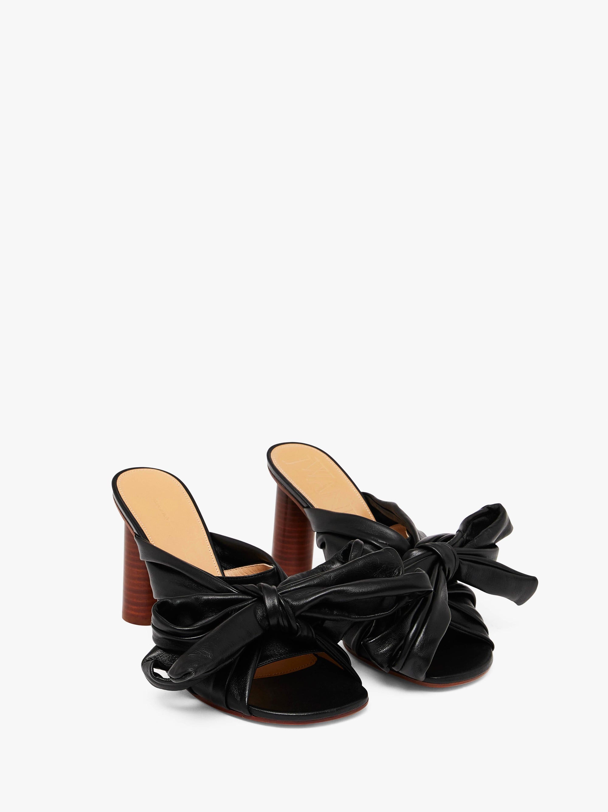 BOW HEELED MULES