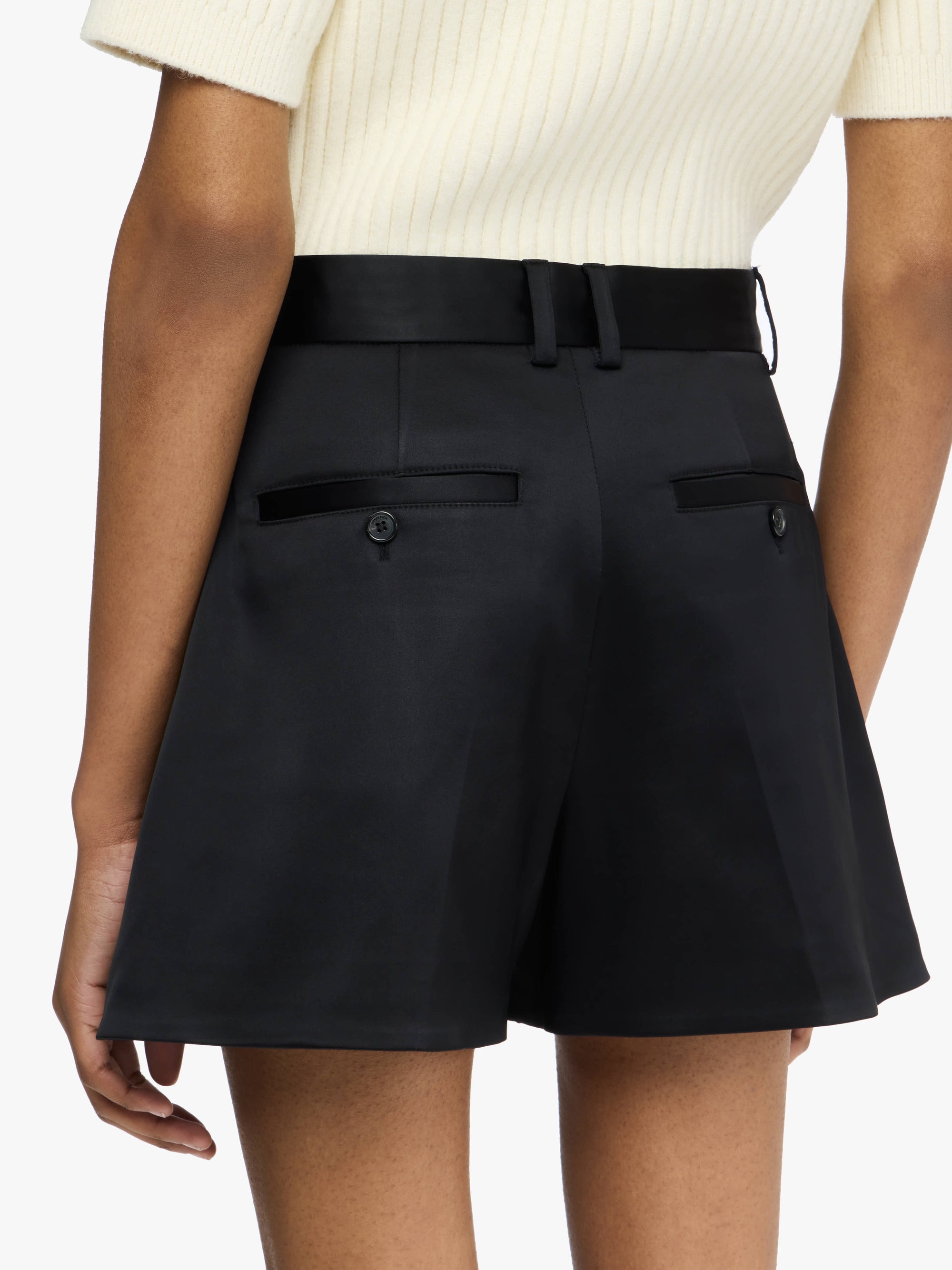 TAILORED SHORTS