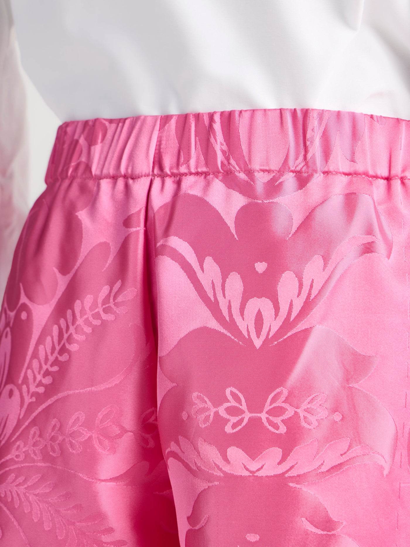 MENS DAMASK WOVEN SHORTS IN CAMELLIA